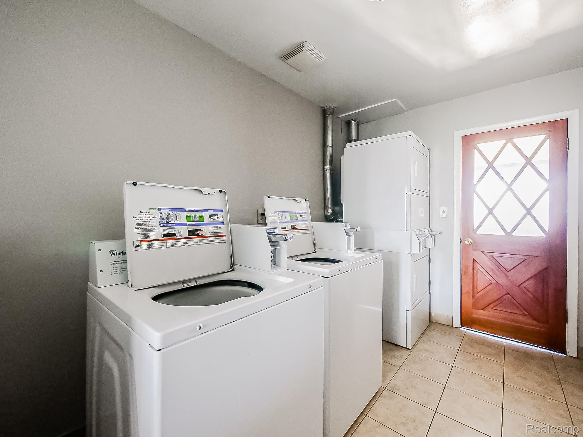 125 E Van Riper Road 7 Property Photo 19