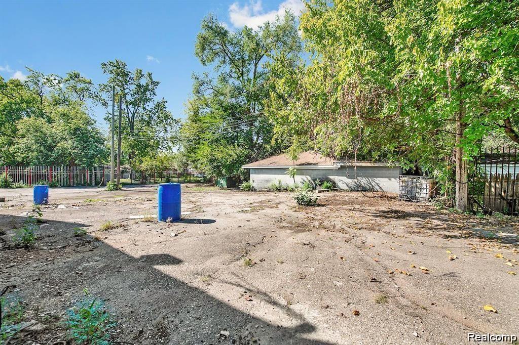 18421 Lahser Road Property Photo 4