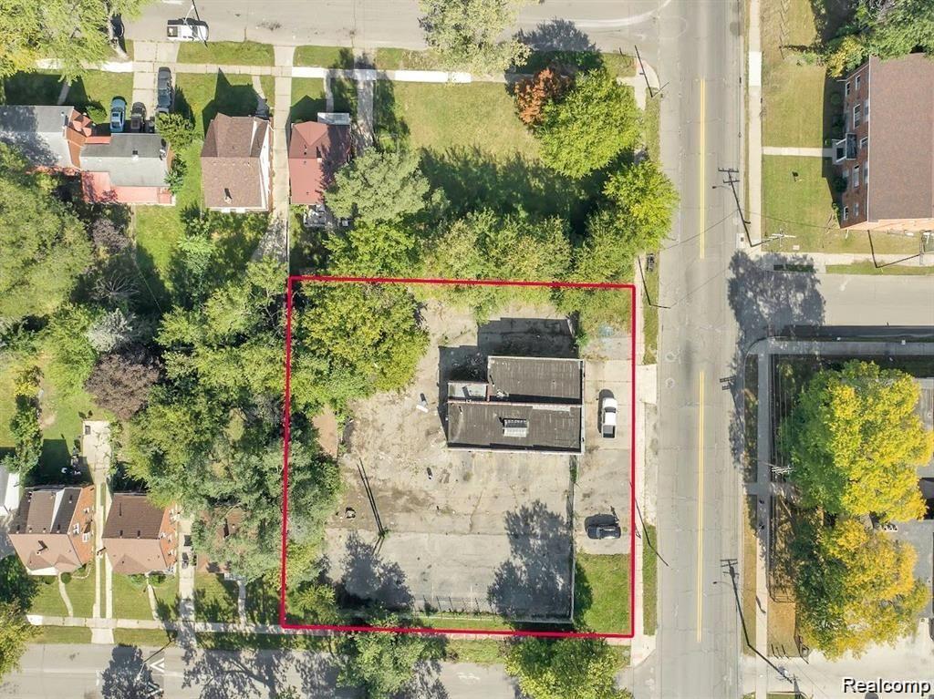 18421 Lahser Road Property Photo 11