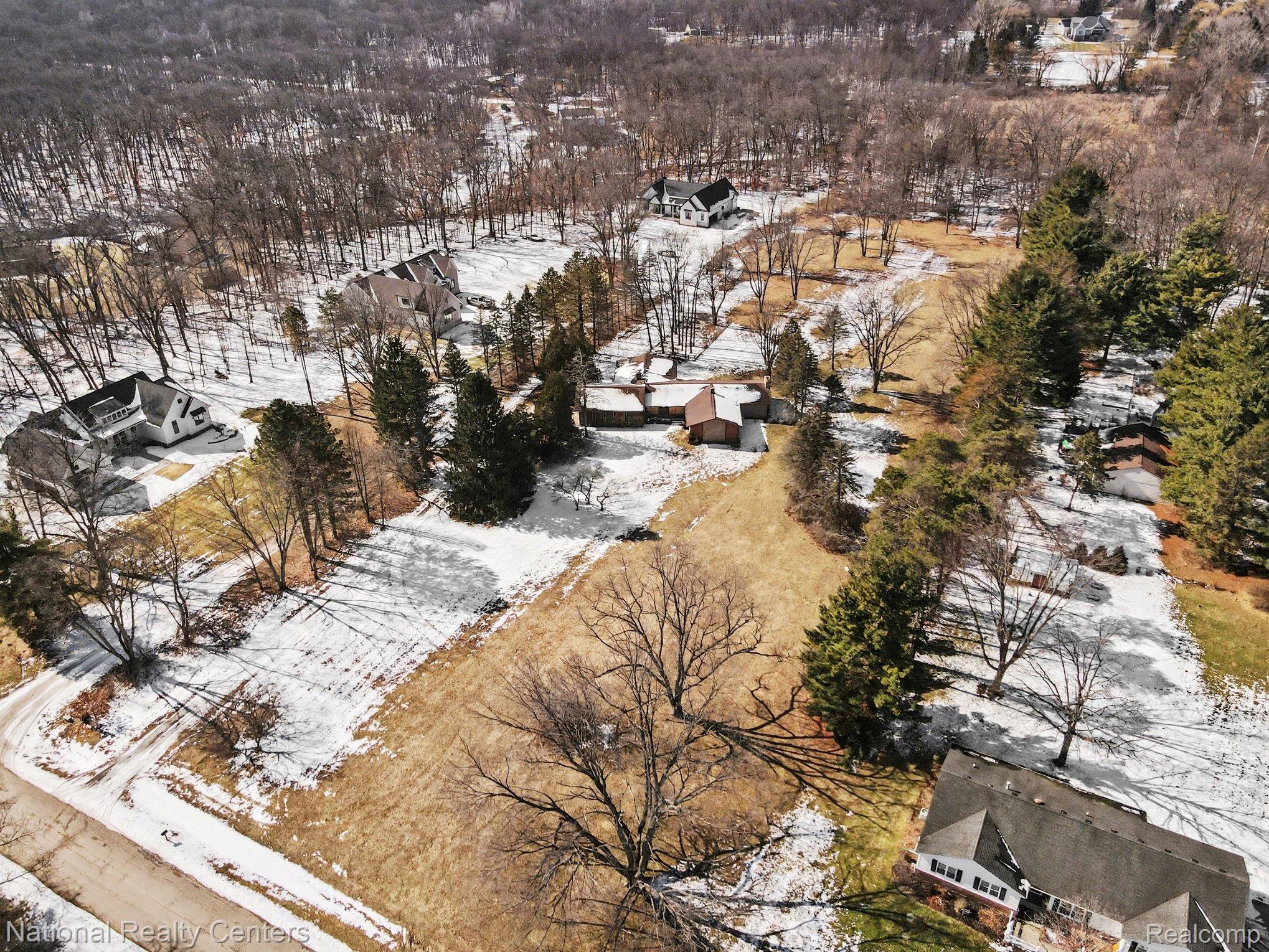 400 Liddy Drive Property Photo 1