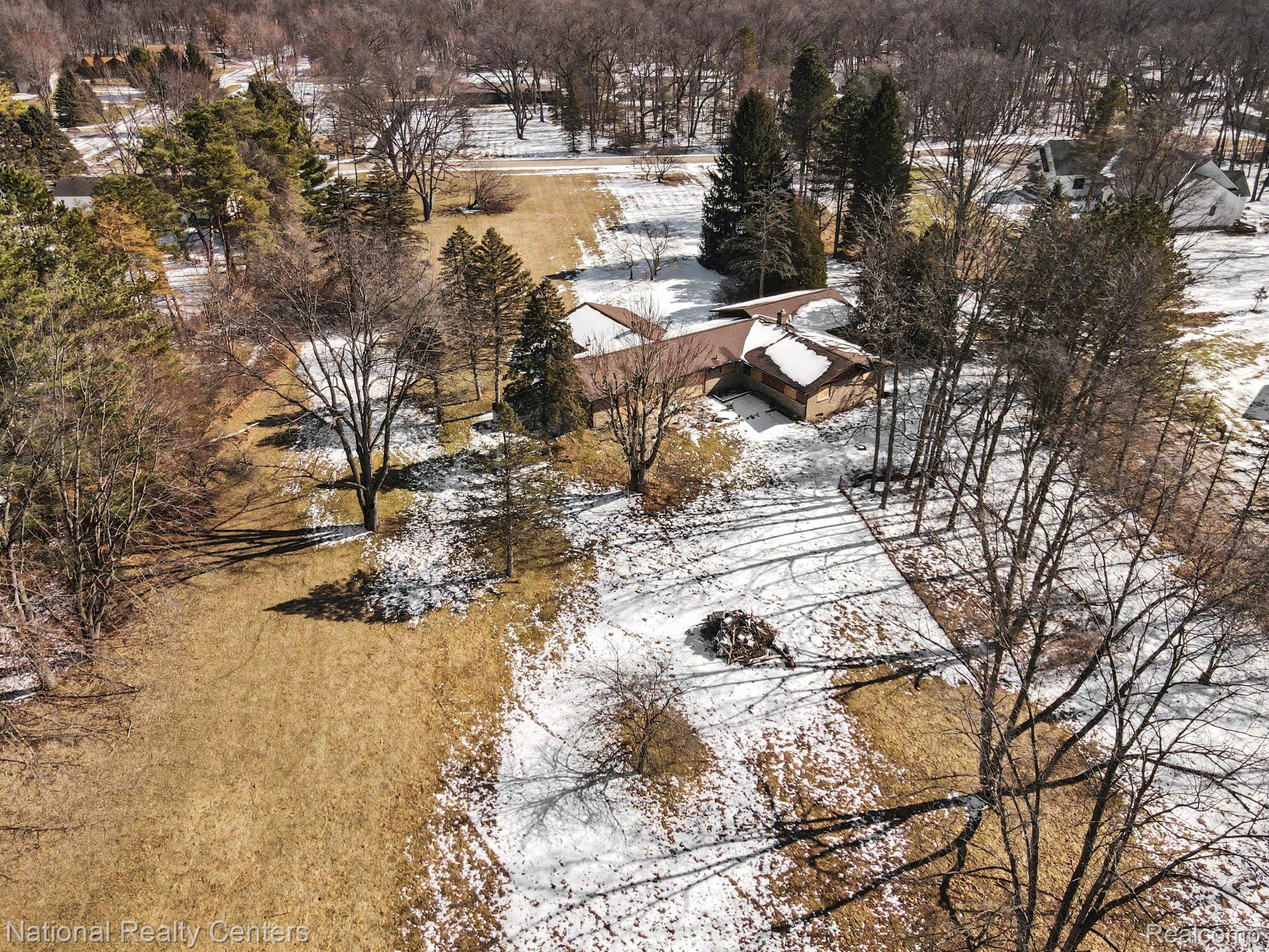 400 Liddy Drive Property Photo 10