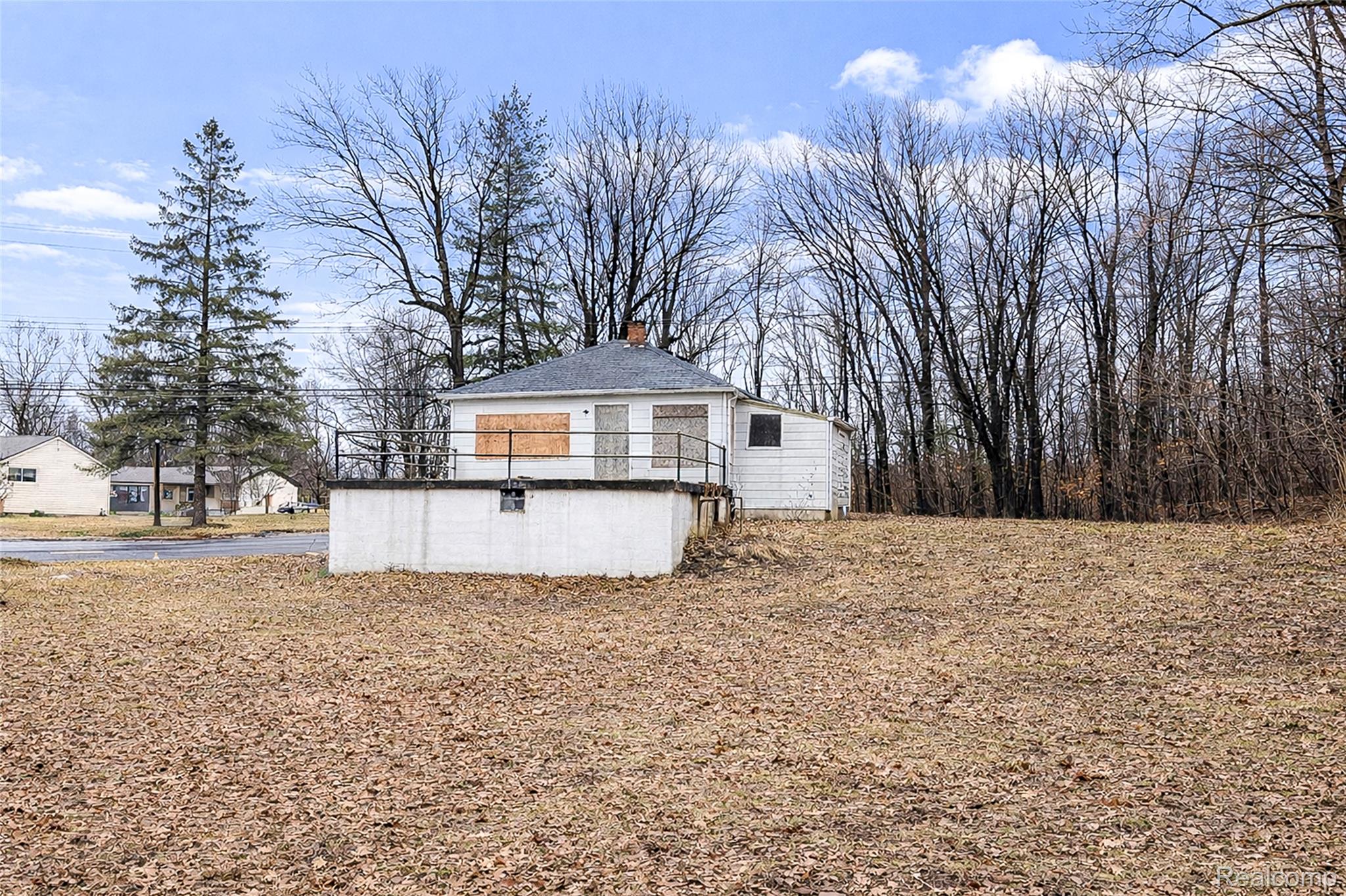 816 S Schuman Street Property Photo 8