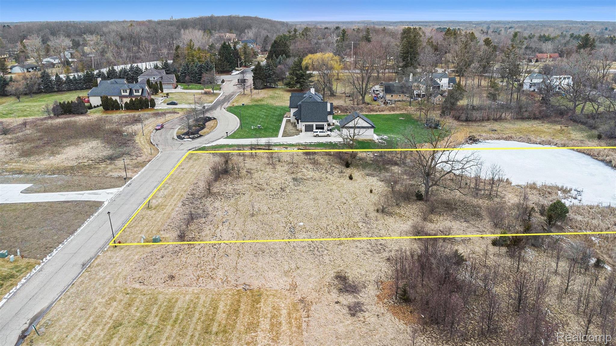 Unit 20 Fairway Trail Property Photo 3