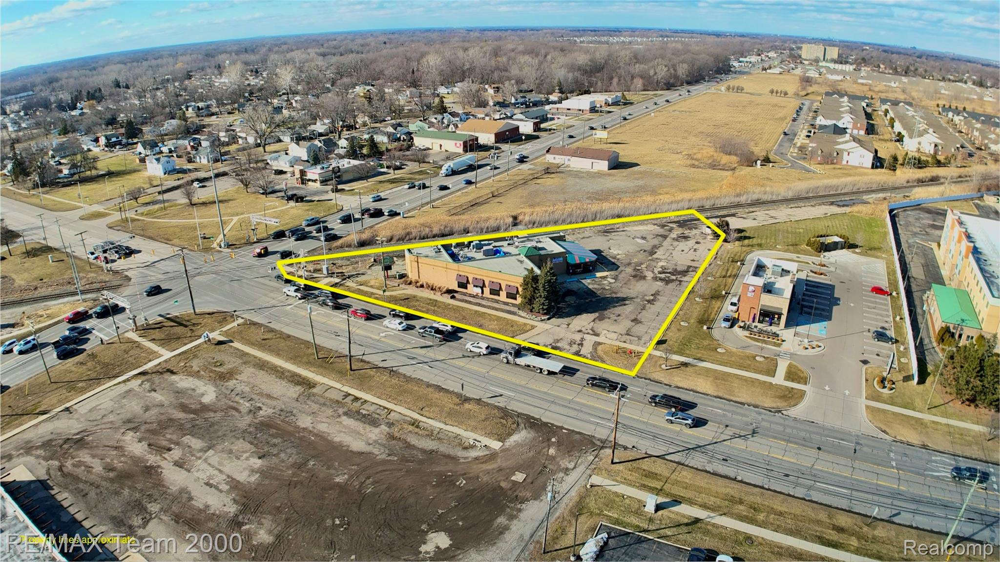 19400 Northline Road Property Photo 3
