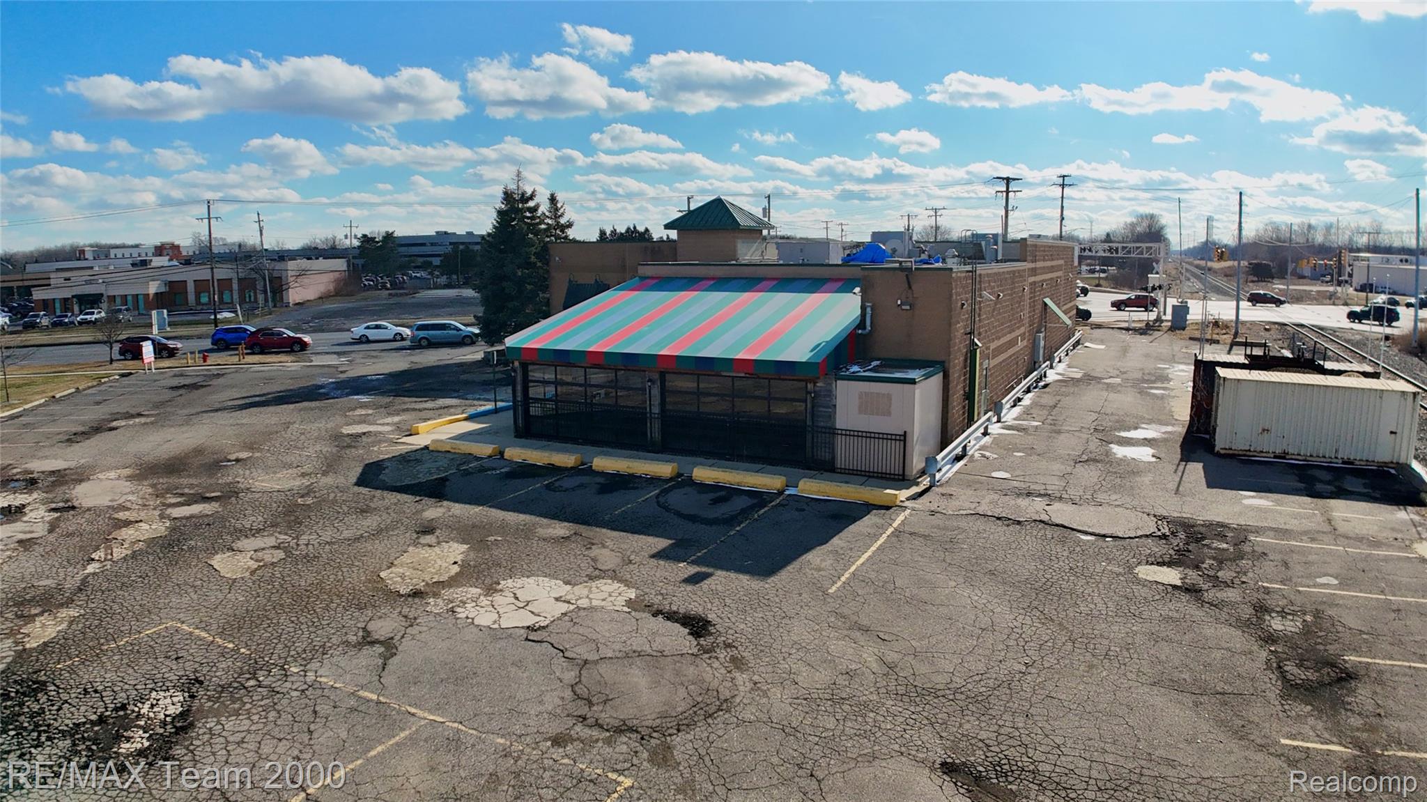 19400 Northline Road Property Photo 4