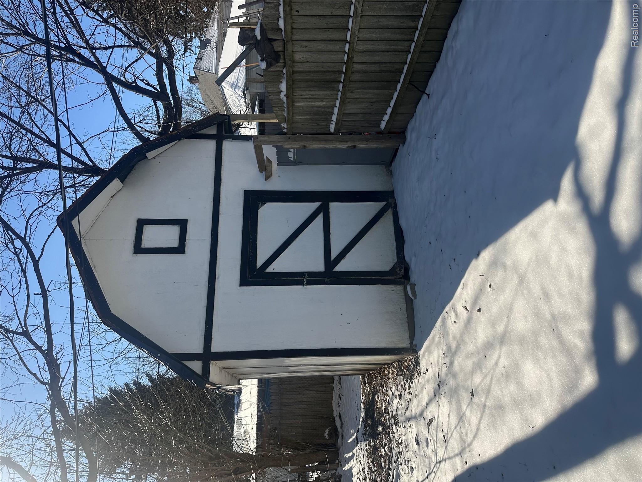 187 Nebraska Avenue Property Photo 2