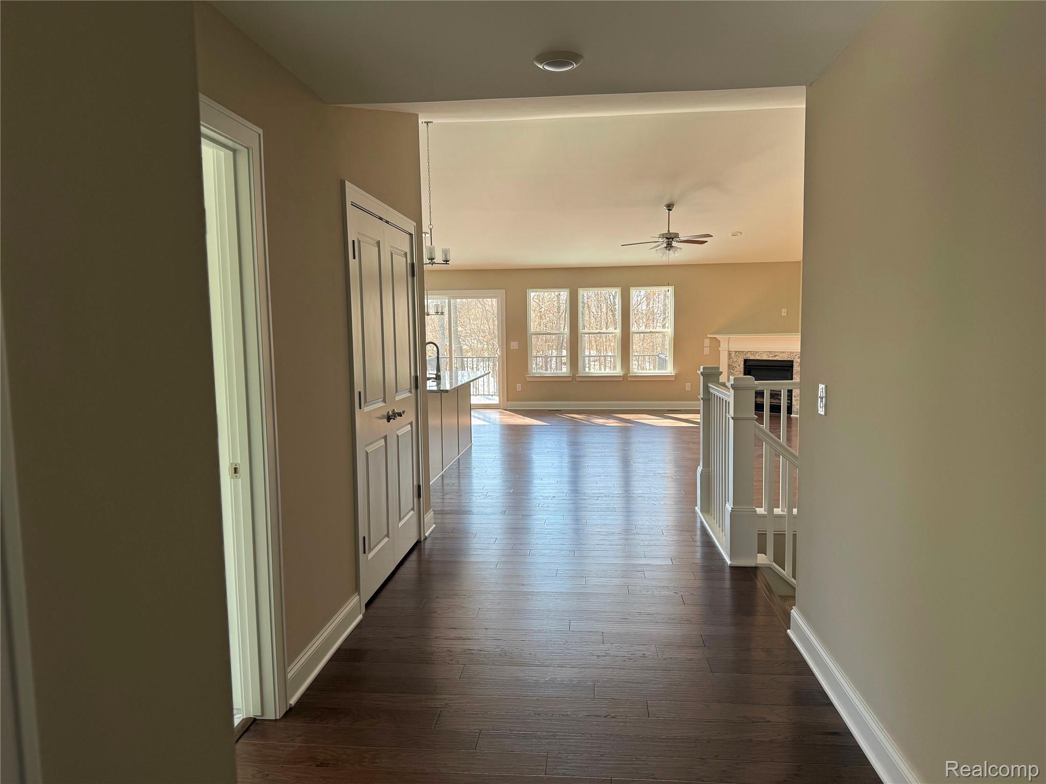 1079 Camellia Circle 33 Property Photo 2