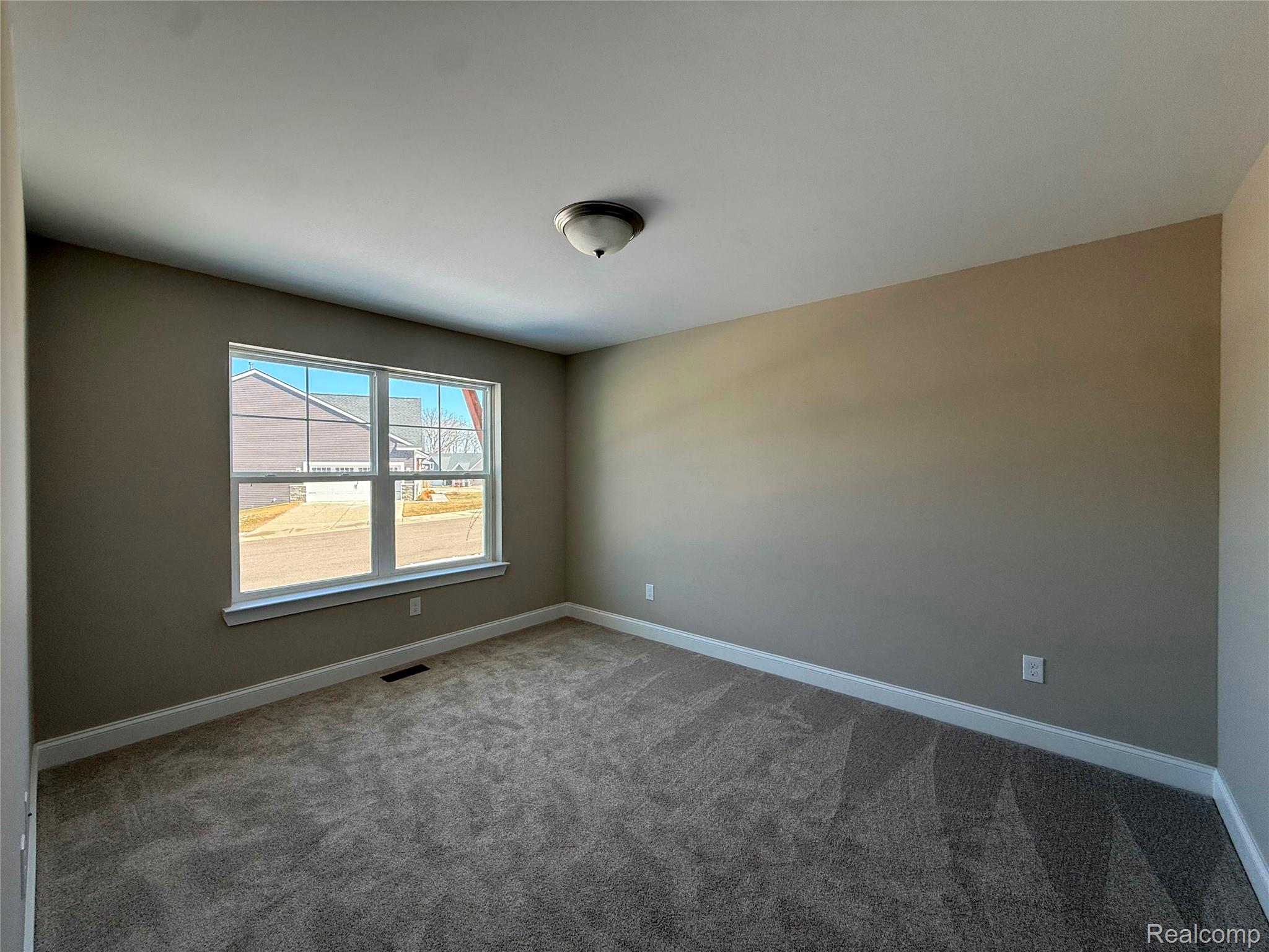 1079 Camellia Circle 33 Property Photo 3