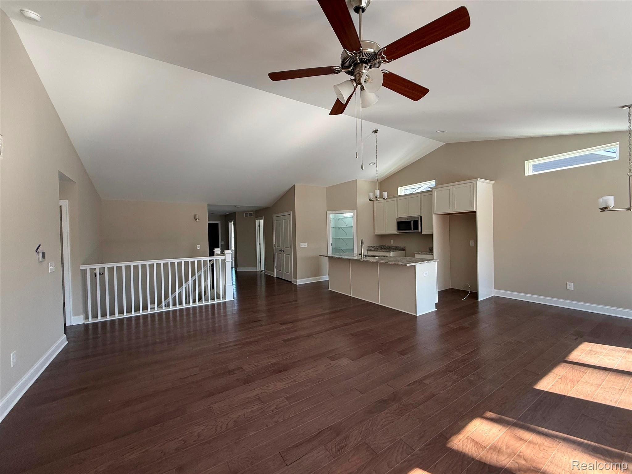 1079 Camellia Circle 33 Property Photo 8