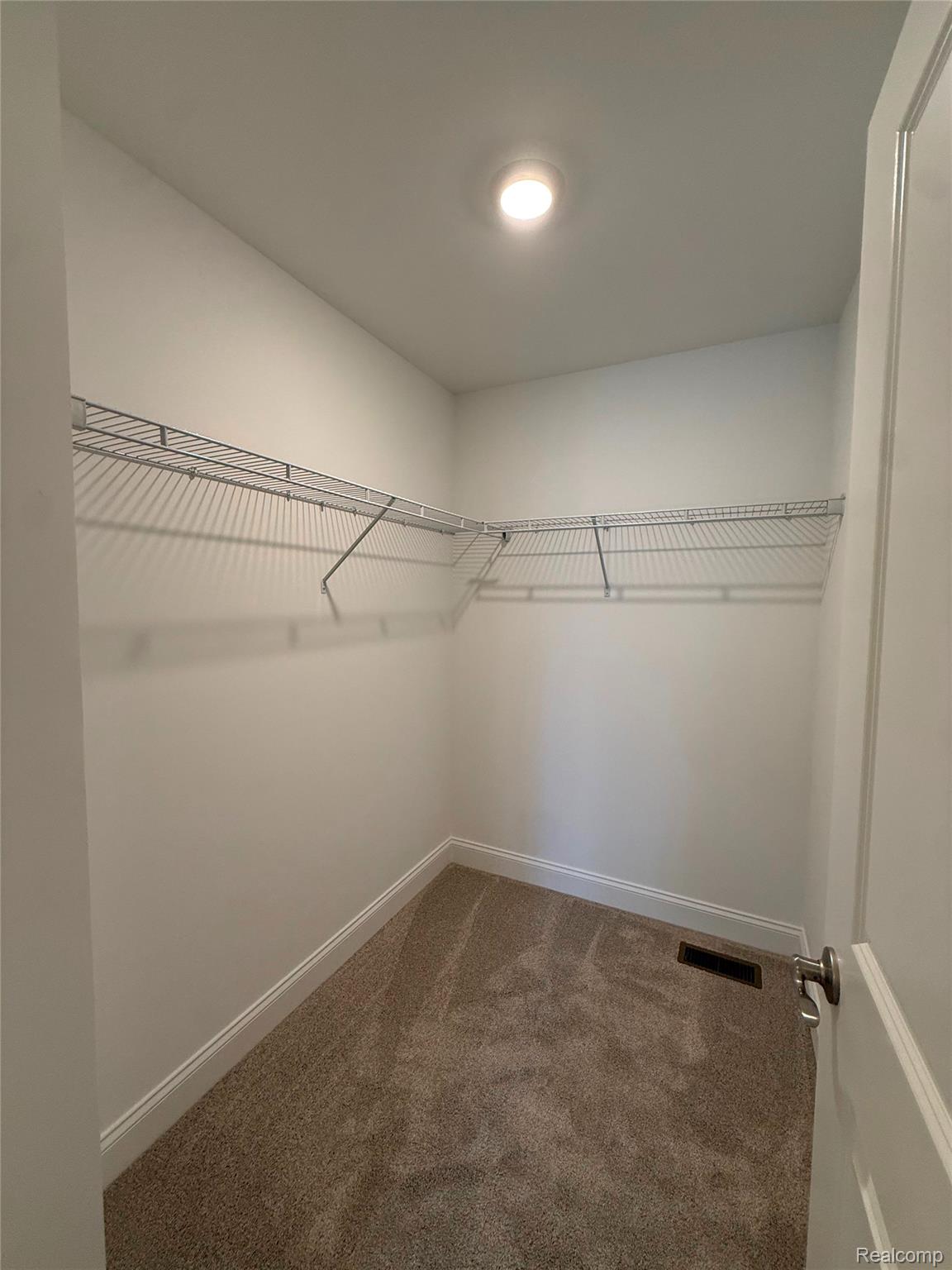 1079 Camellia Circle 33 Property Photo 14