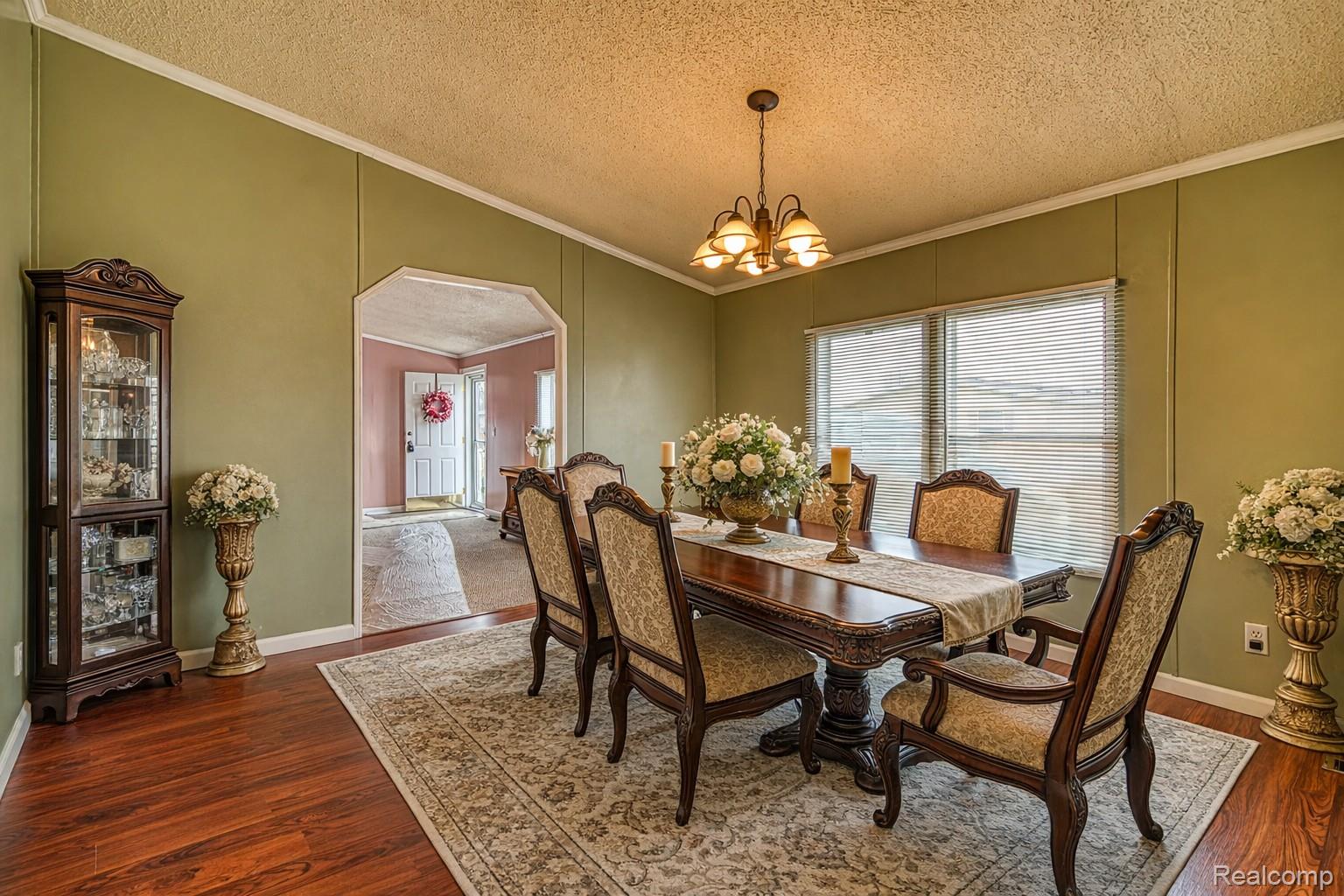 29403 Wedgewood Property Photo 7