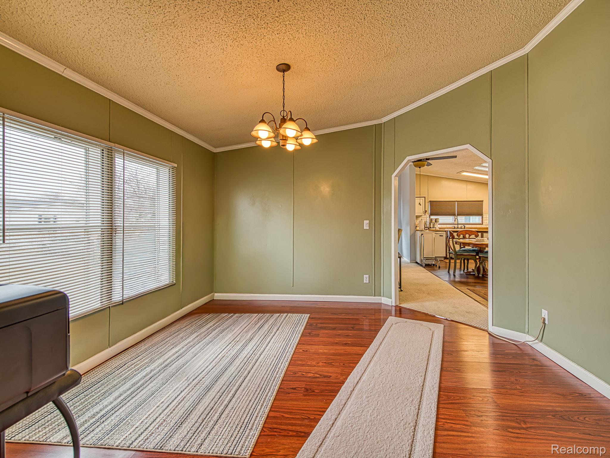 29403 Wedgewood Property Photo 8