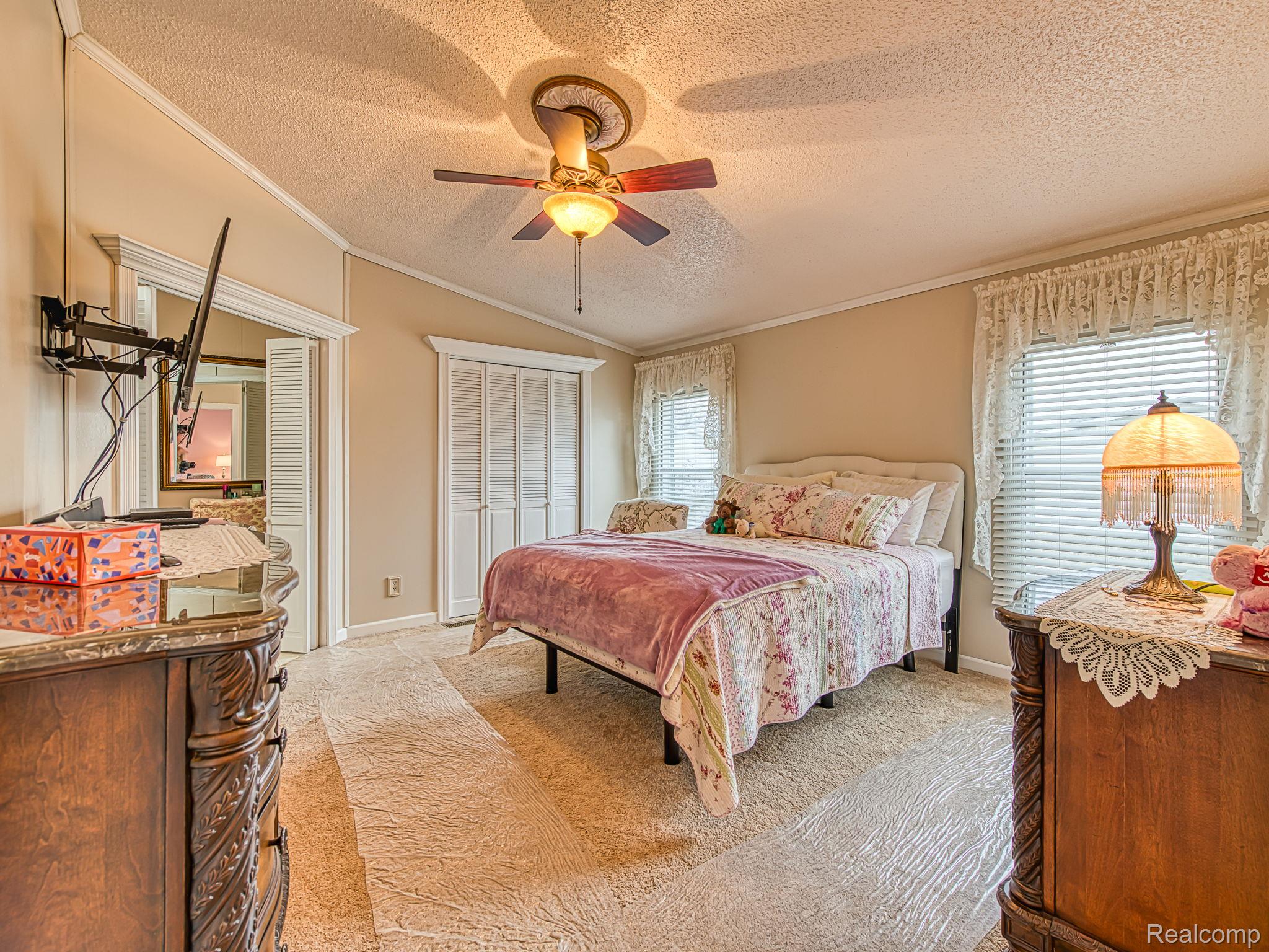 29403 Wedgewood Property Photo 11