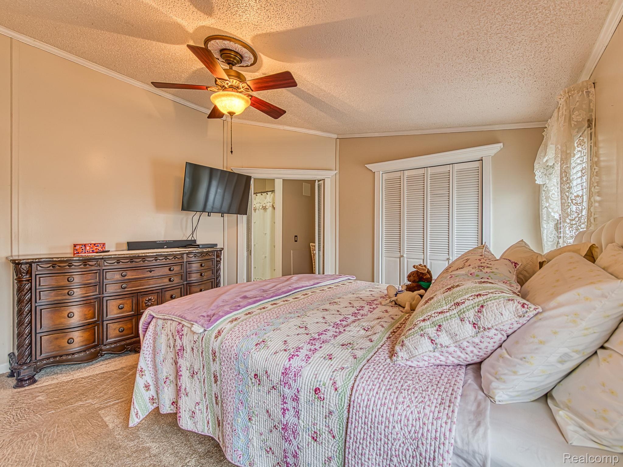 29403 Wedgewood Property Photo 12