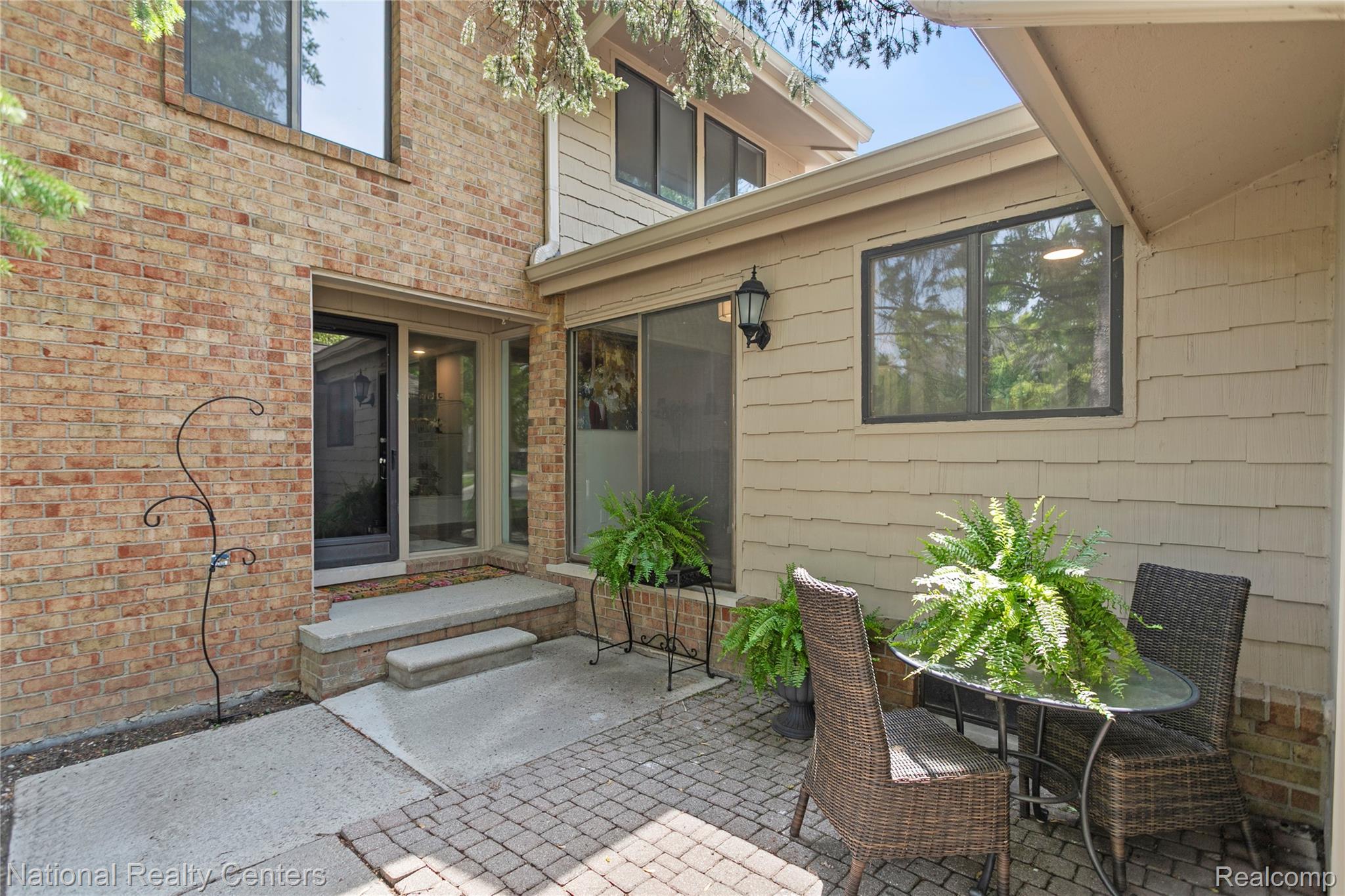 7103 Pebble Park Drive Property Photo 1