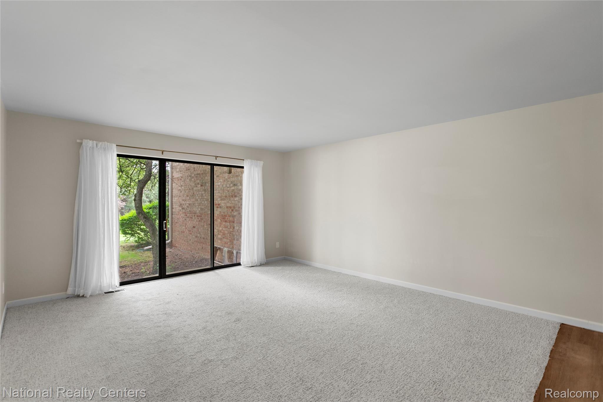 7103 Pebble Park Drive Property Photo 15