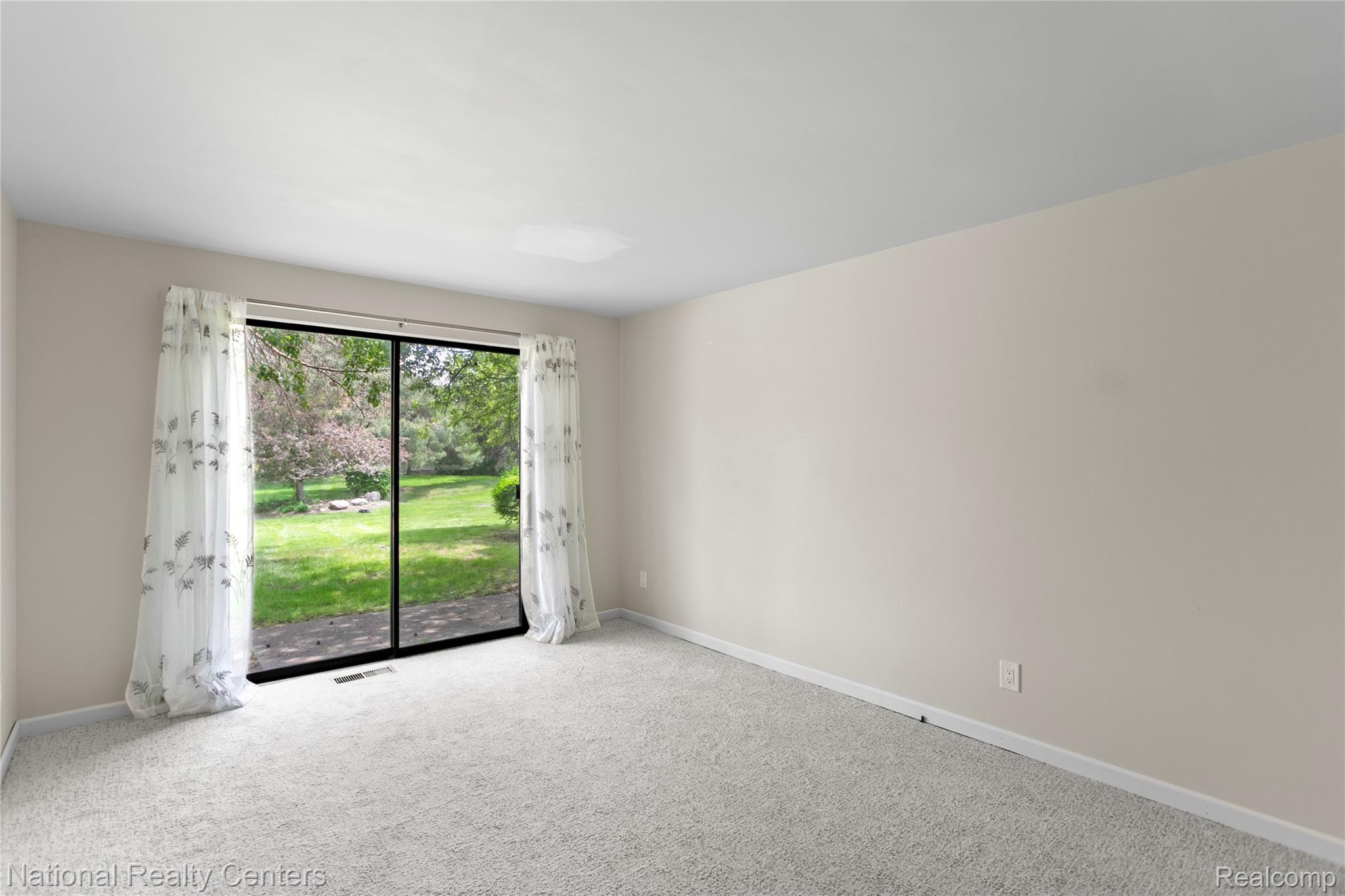 7103 Pebble Park Drive Property Photo 24