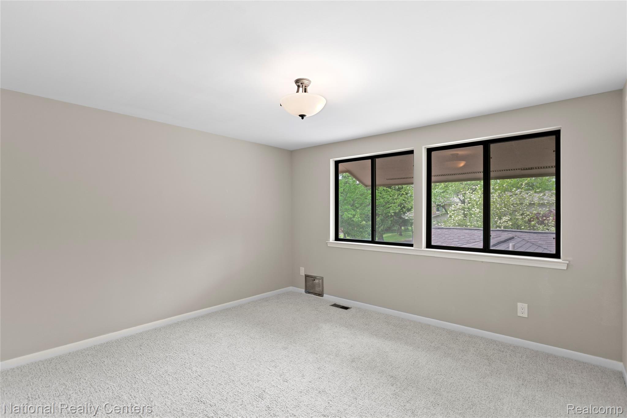 7103 Pebble Park Drive Property Photo 26