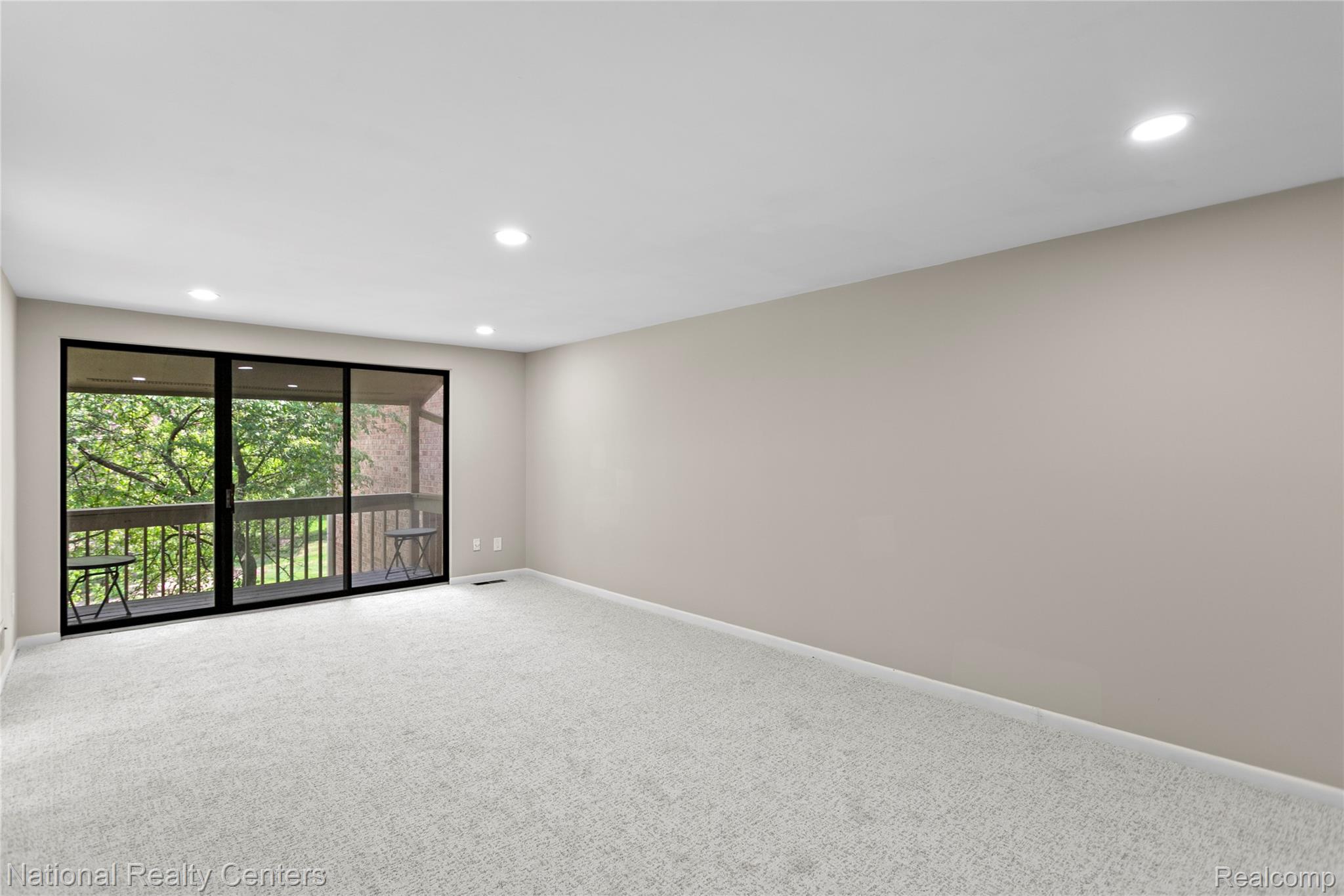 7103 Pebble Park Drive Property Photo 28