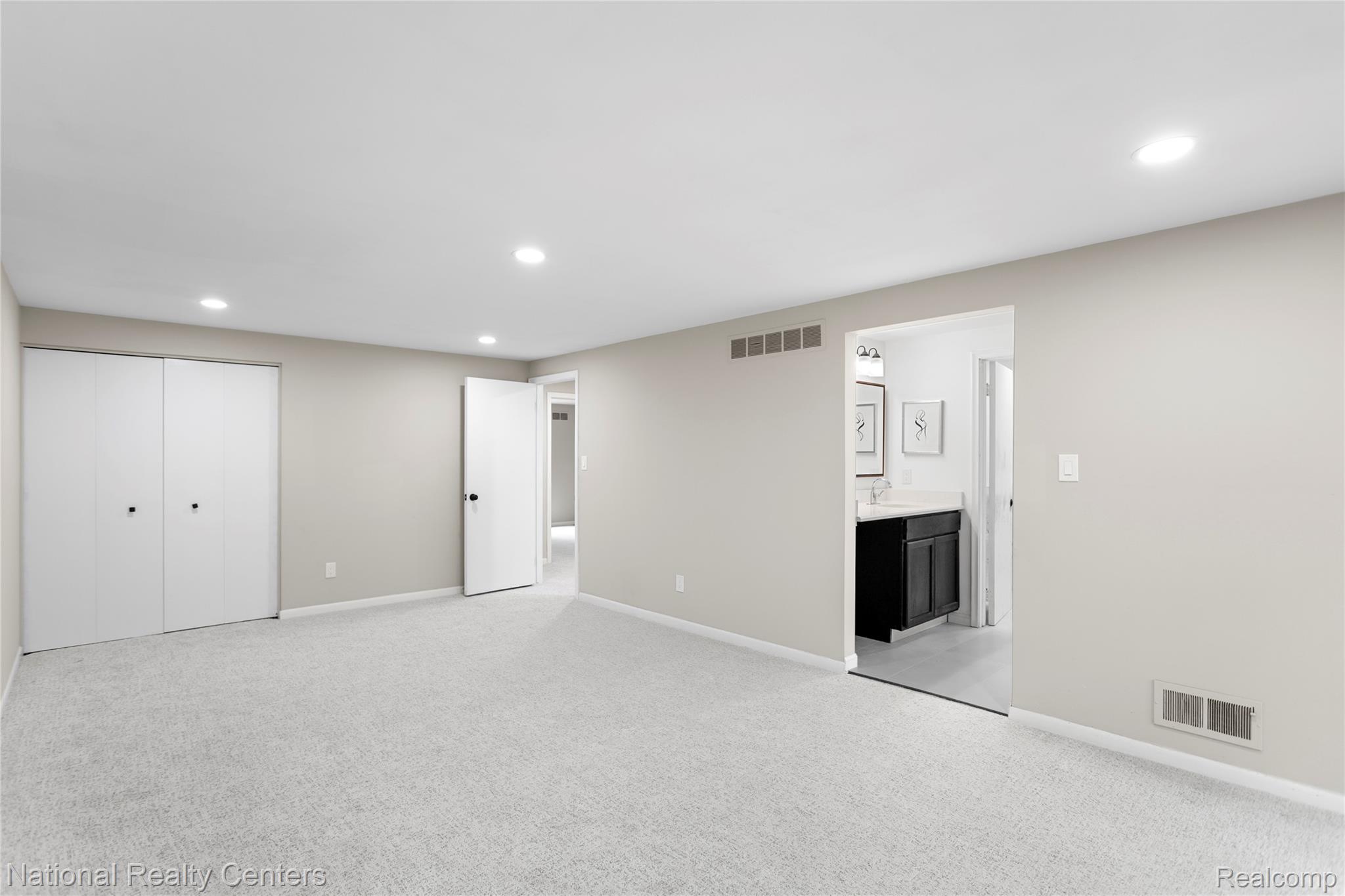 7103 Pebble Park Drive Property Photo 30