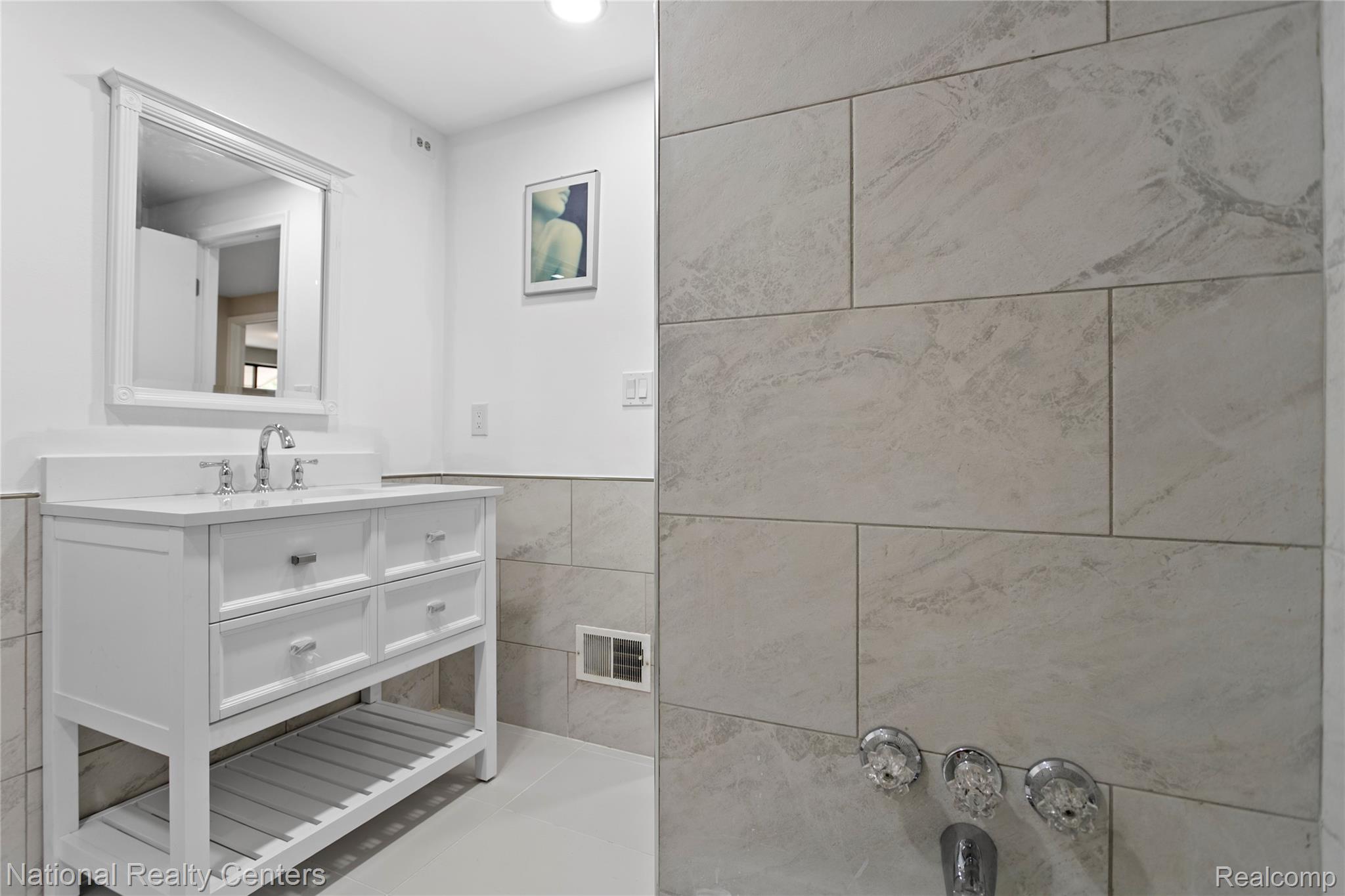 7103 Pebble Park Drive Property Photo 37