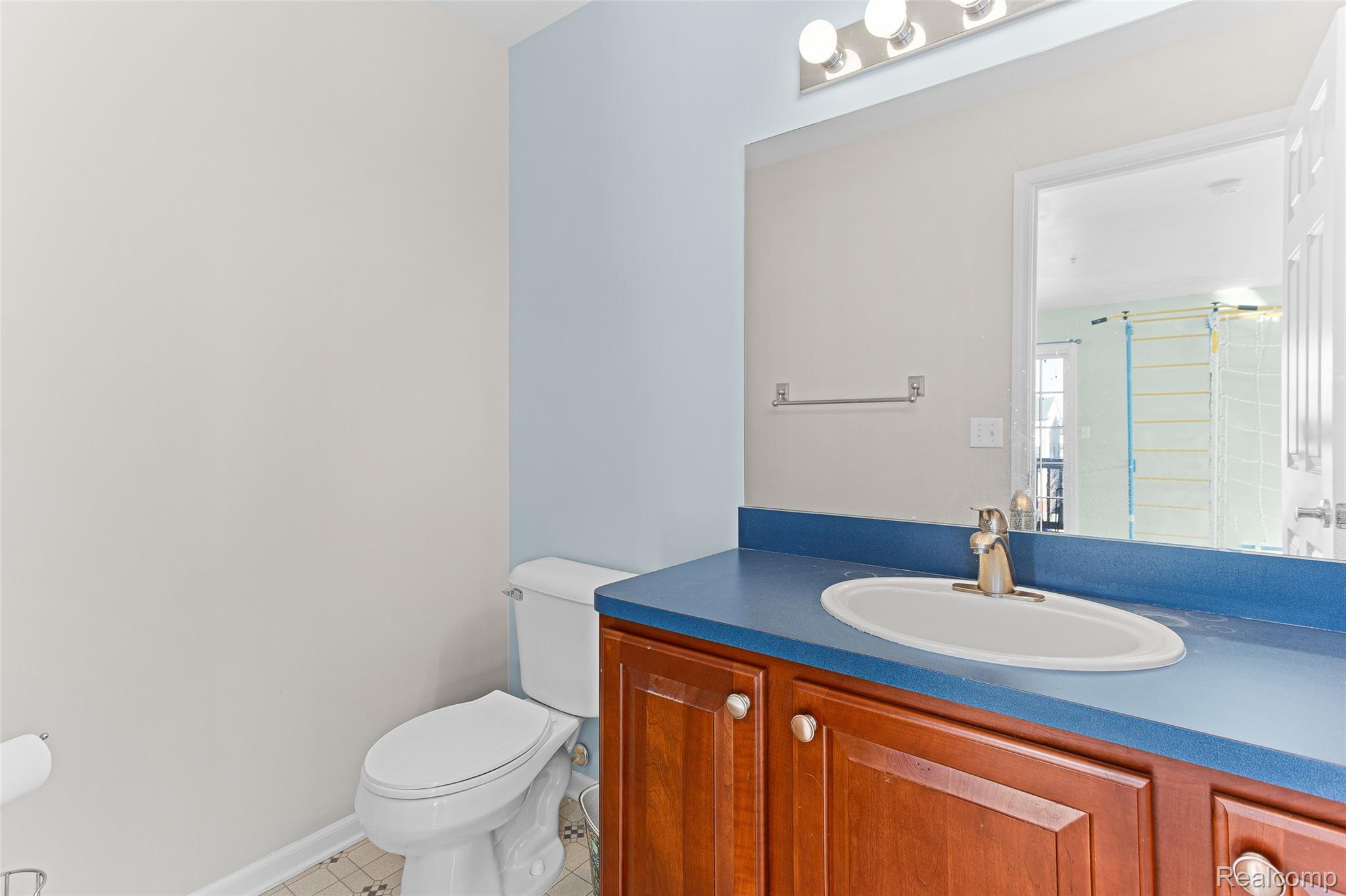 208 Amys Walk Property Photo 9