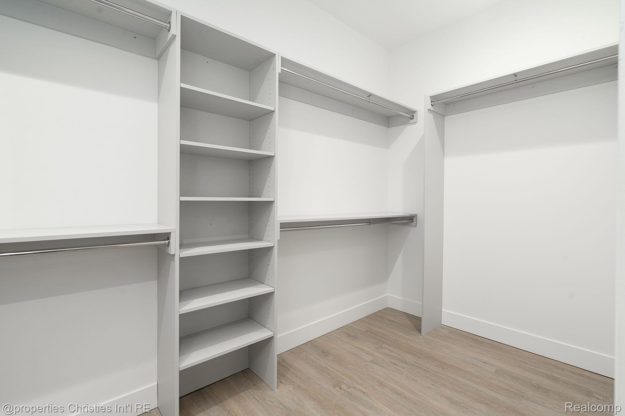 118 N Main Street 518 Property Photo 25