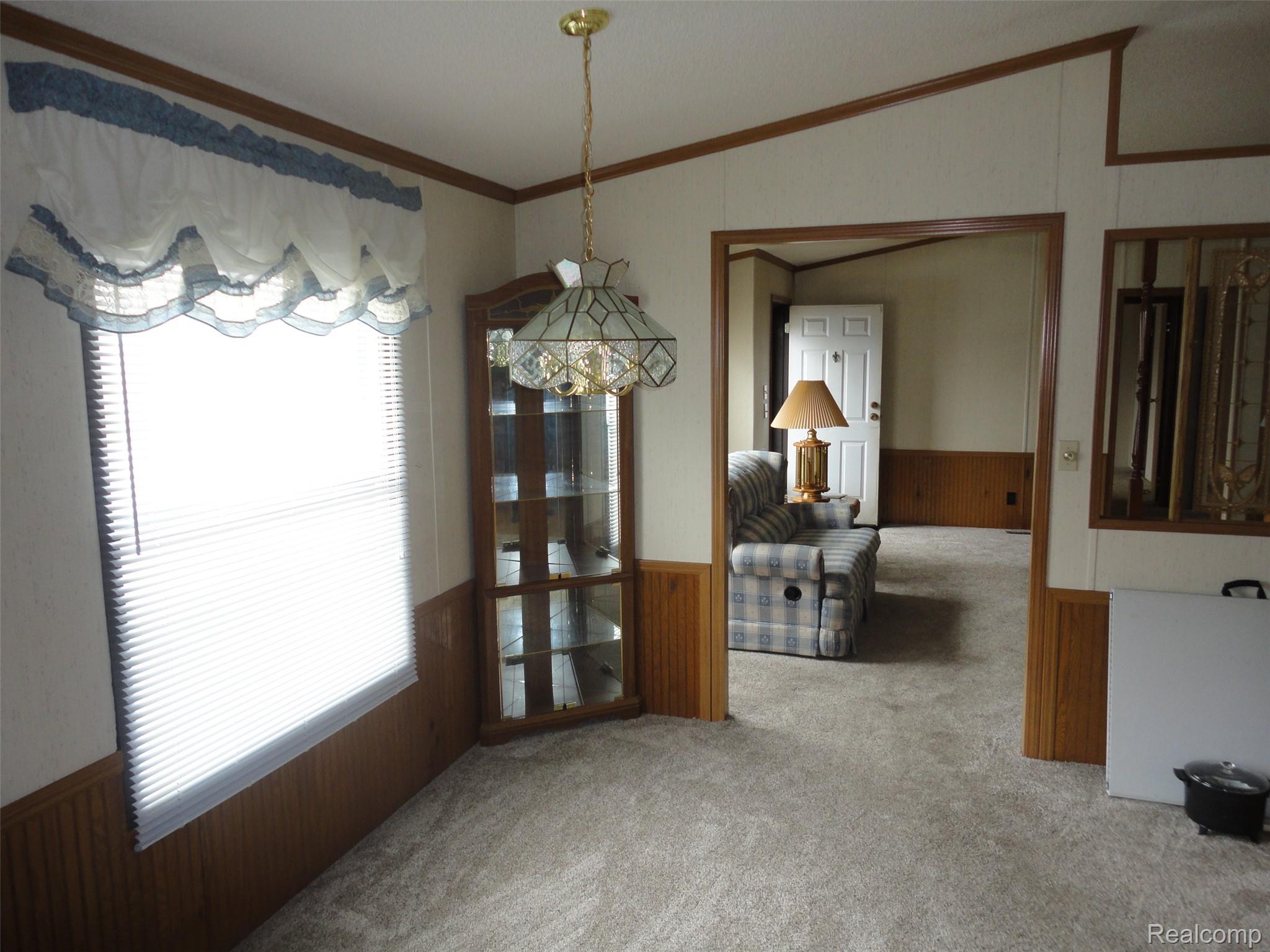 268 Highlands Property Photo 7