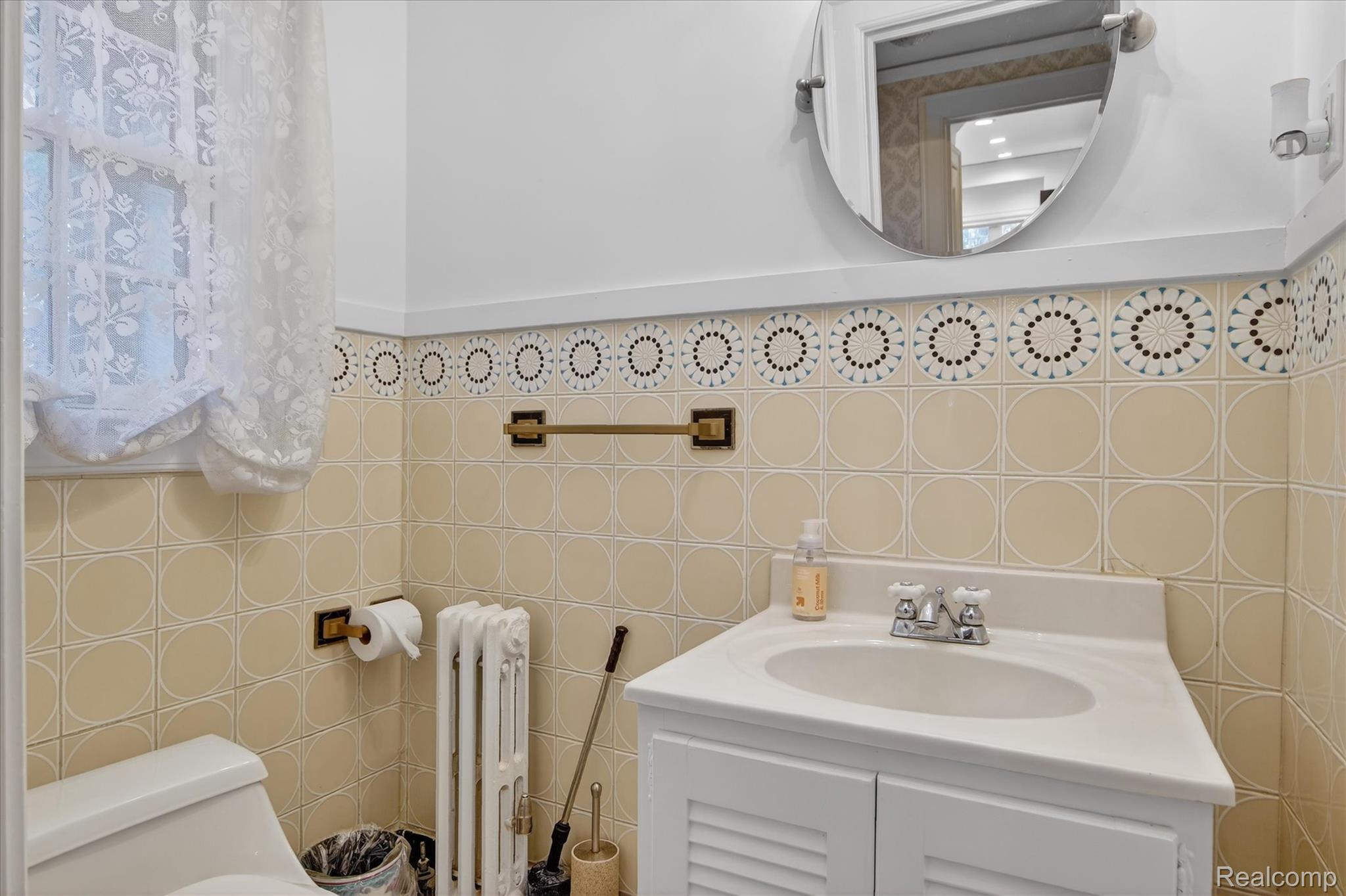 2307 Hill Street Property Photo 25