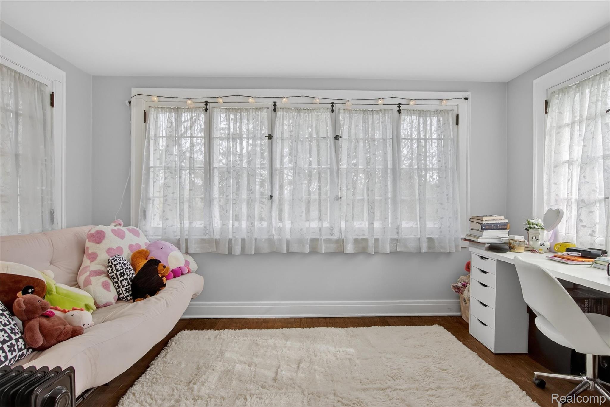 2307 Hill Street Property Photo 40