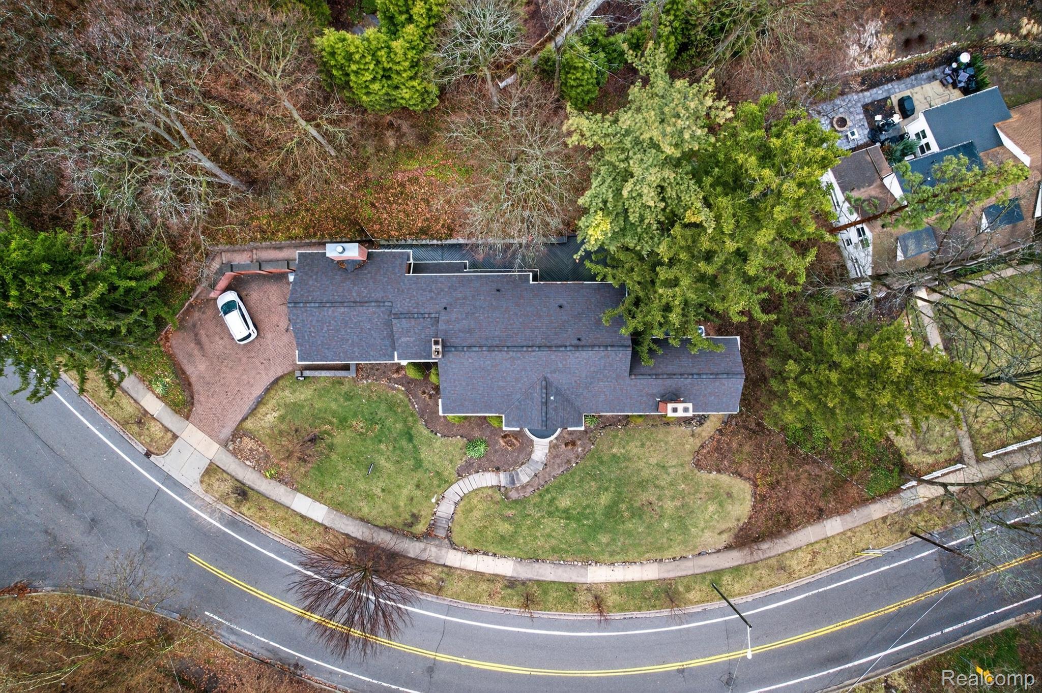 2307 Hill Street Property Photo 58