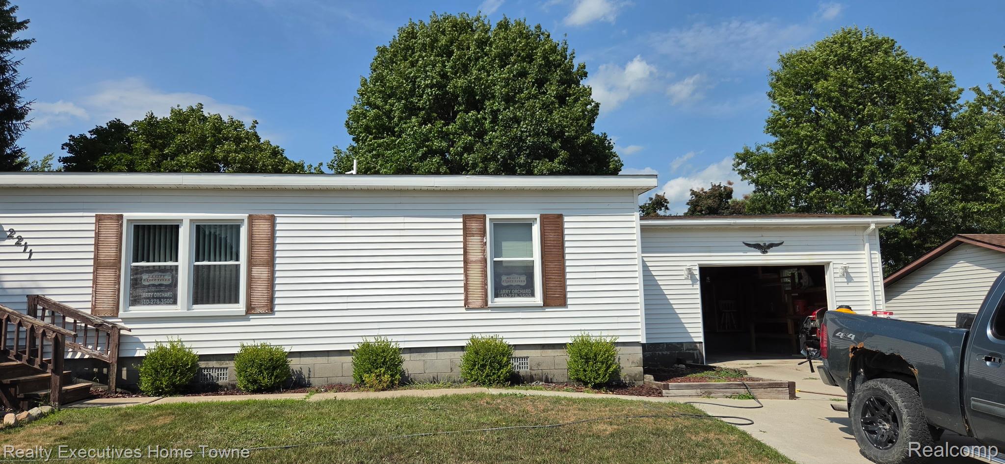 2211 Mark Street 69 Property Photo 4