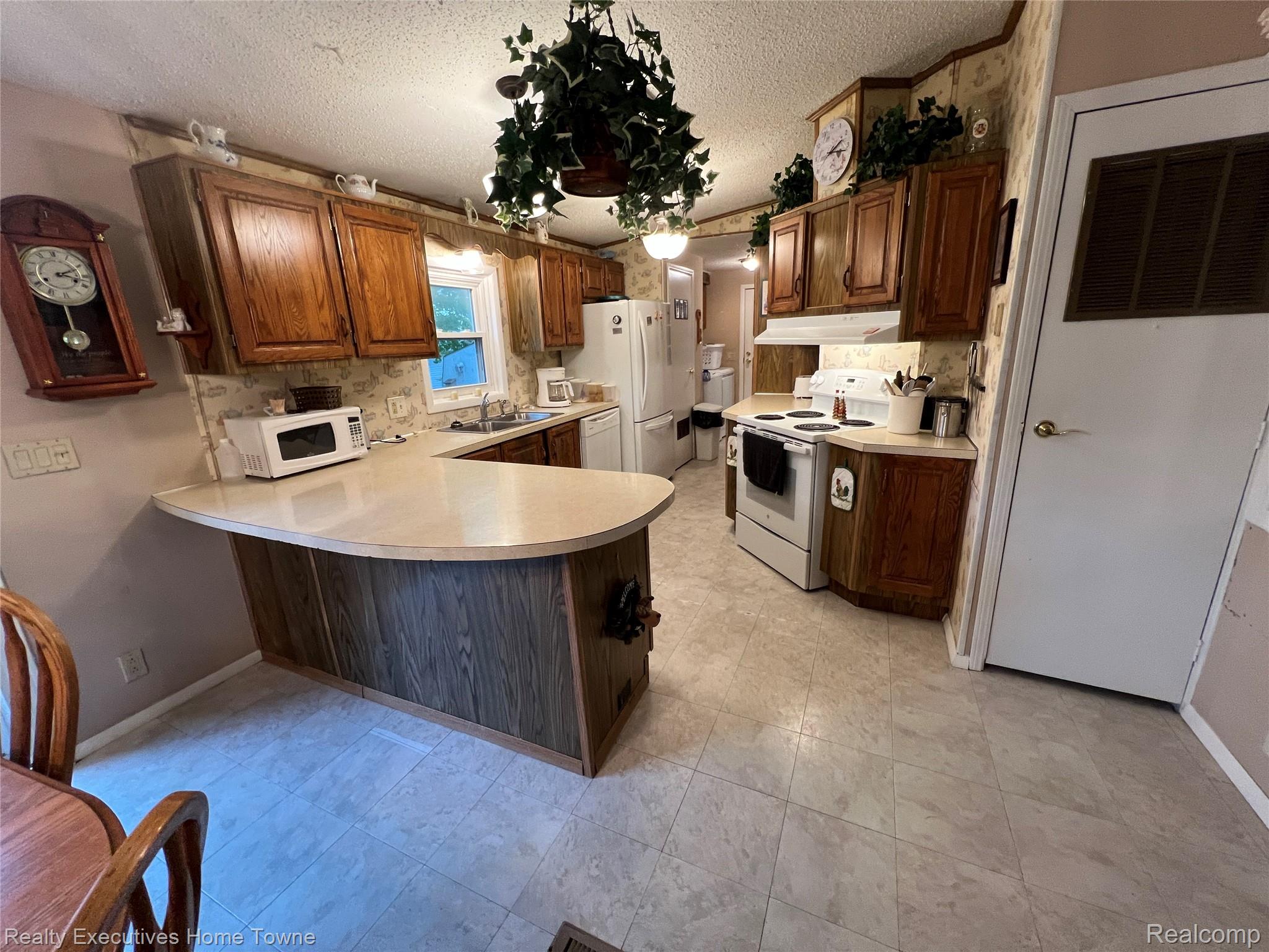 2211 Mark Street 69 Property Photo 12
