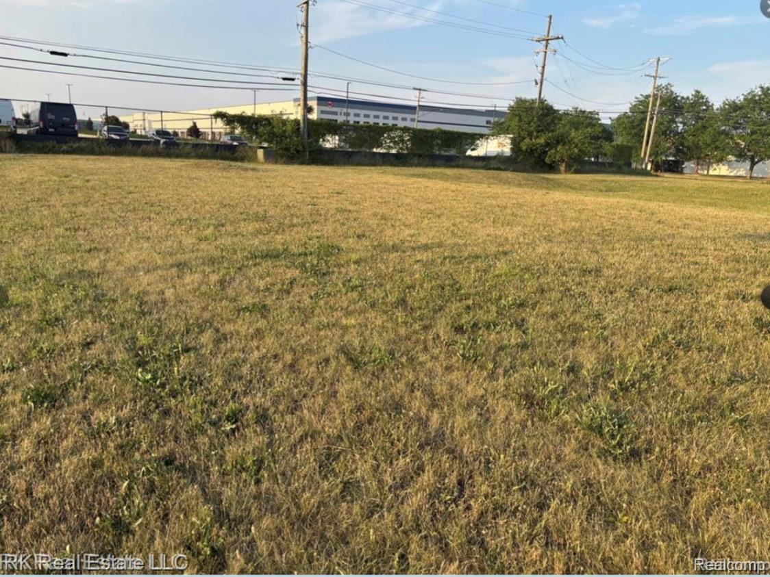 24095 Vance Property Photo 4