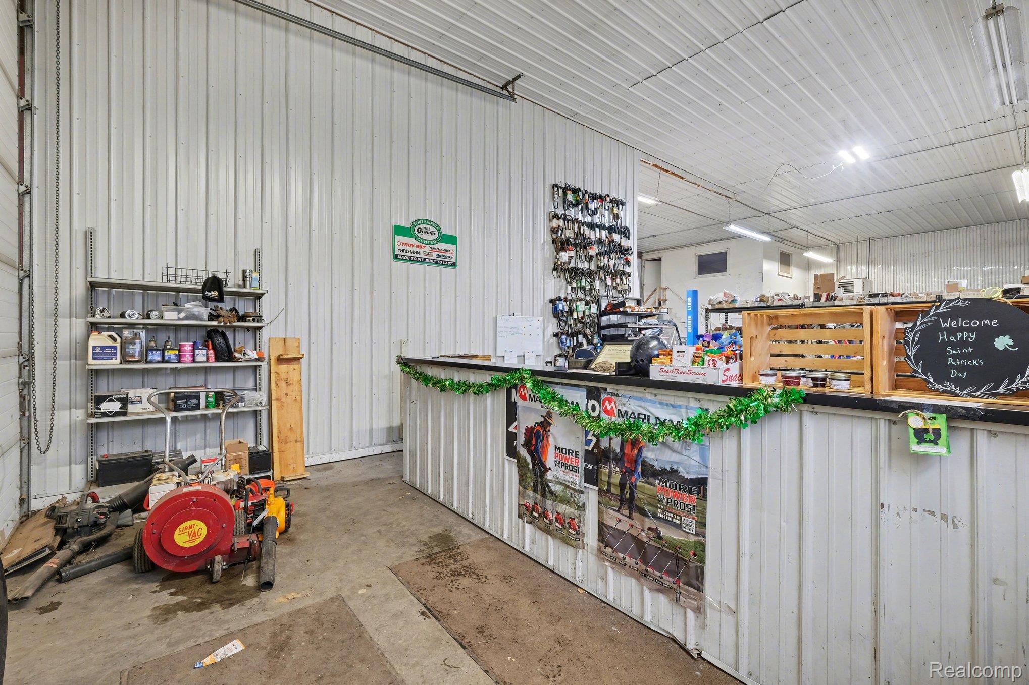 7320 E M 71 Property Photo 6