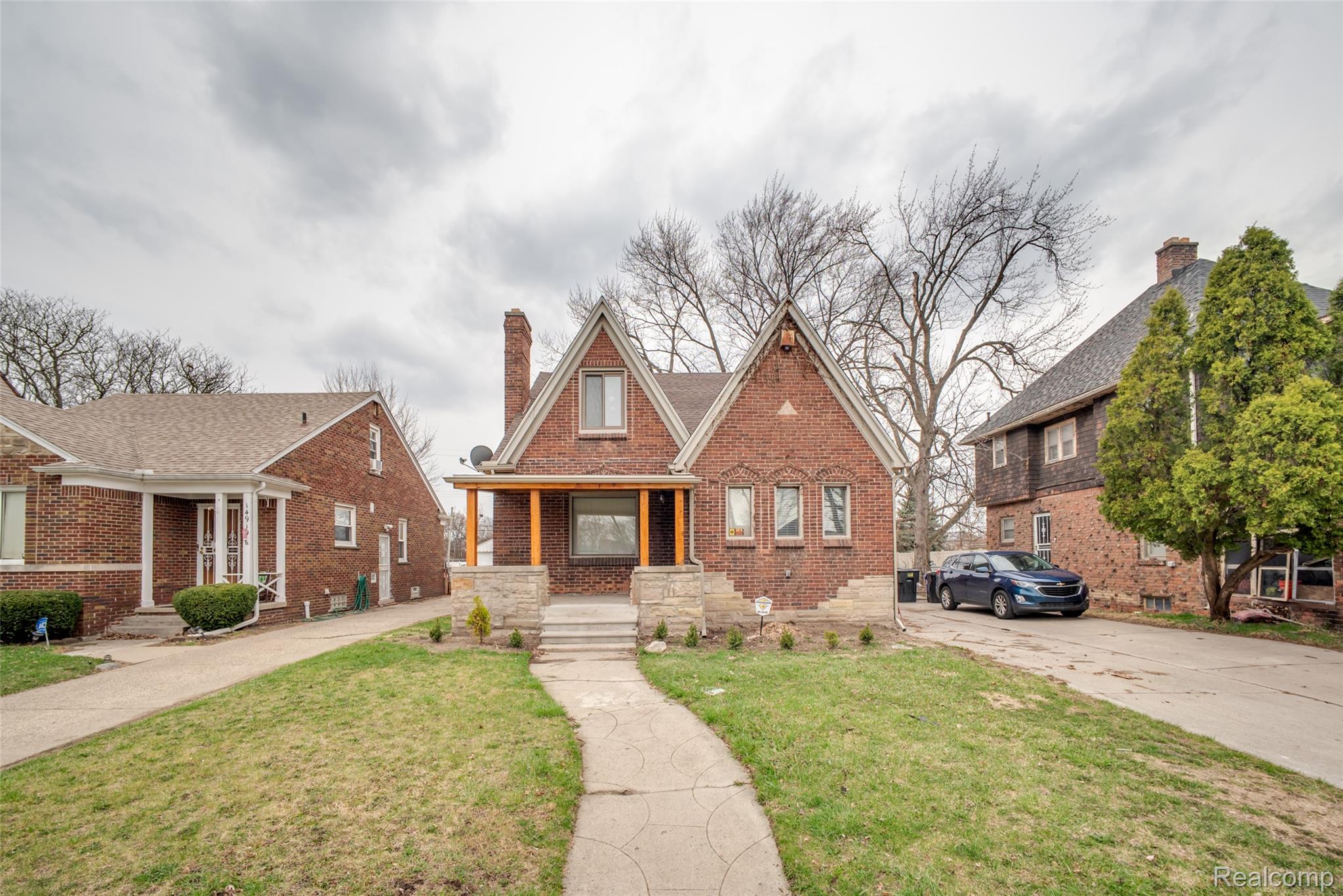 14927 Archdale Street Property Photo 1