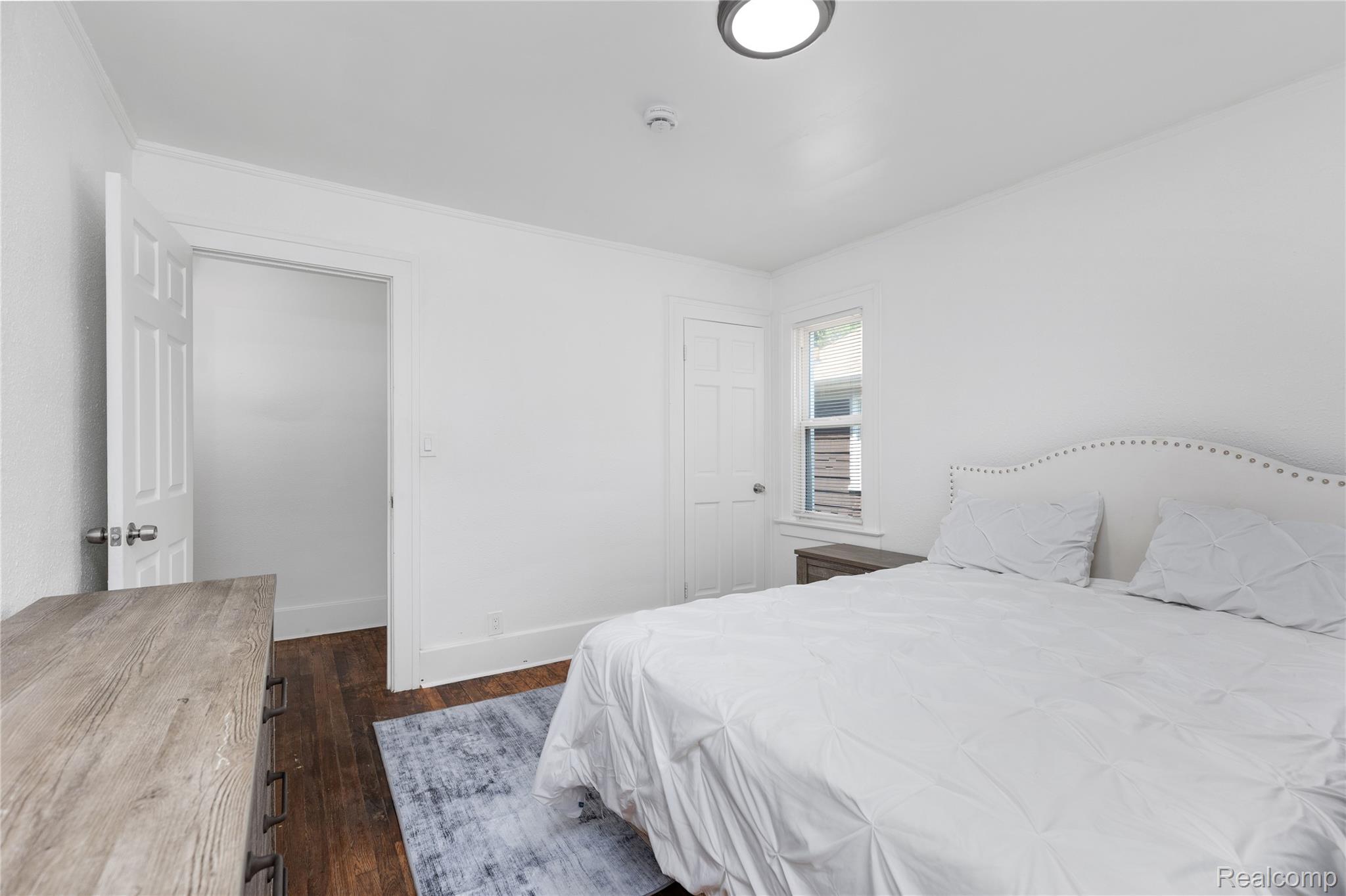 3921 Three Mile Drive Property Photo 15