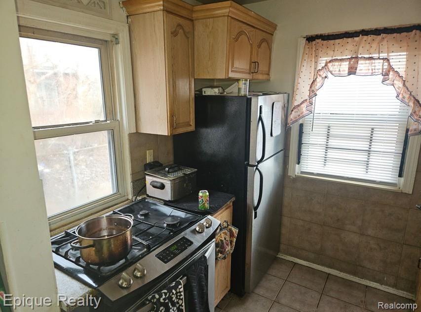 16069 Carlisle Street Property Photo 2