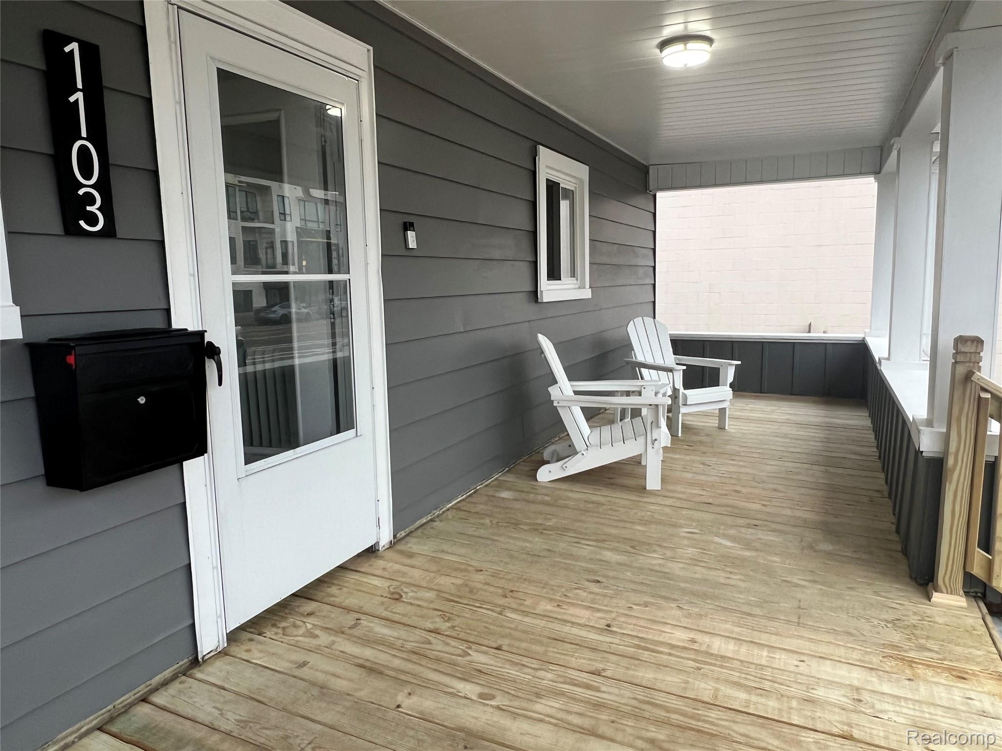 1103 S Washington Avenue Property Photo 2