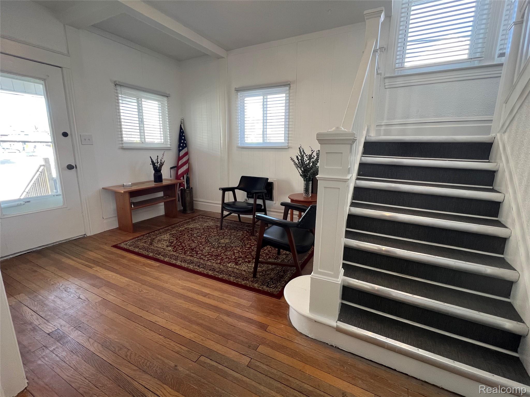 1103 S Washington Avenue Property Photo 9