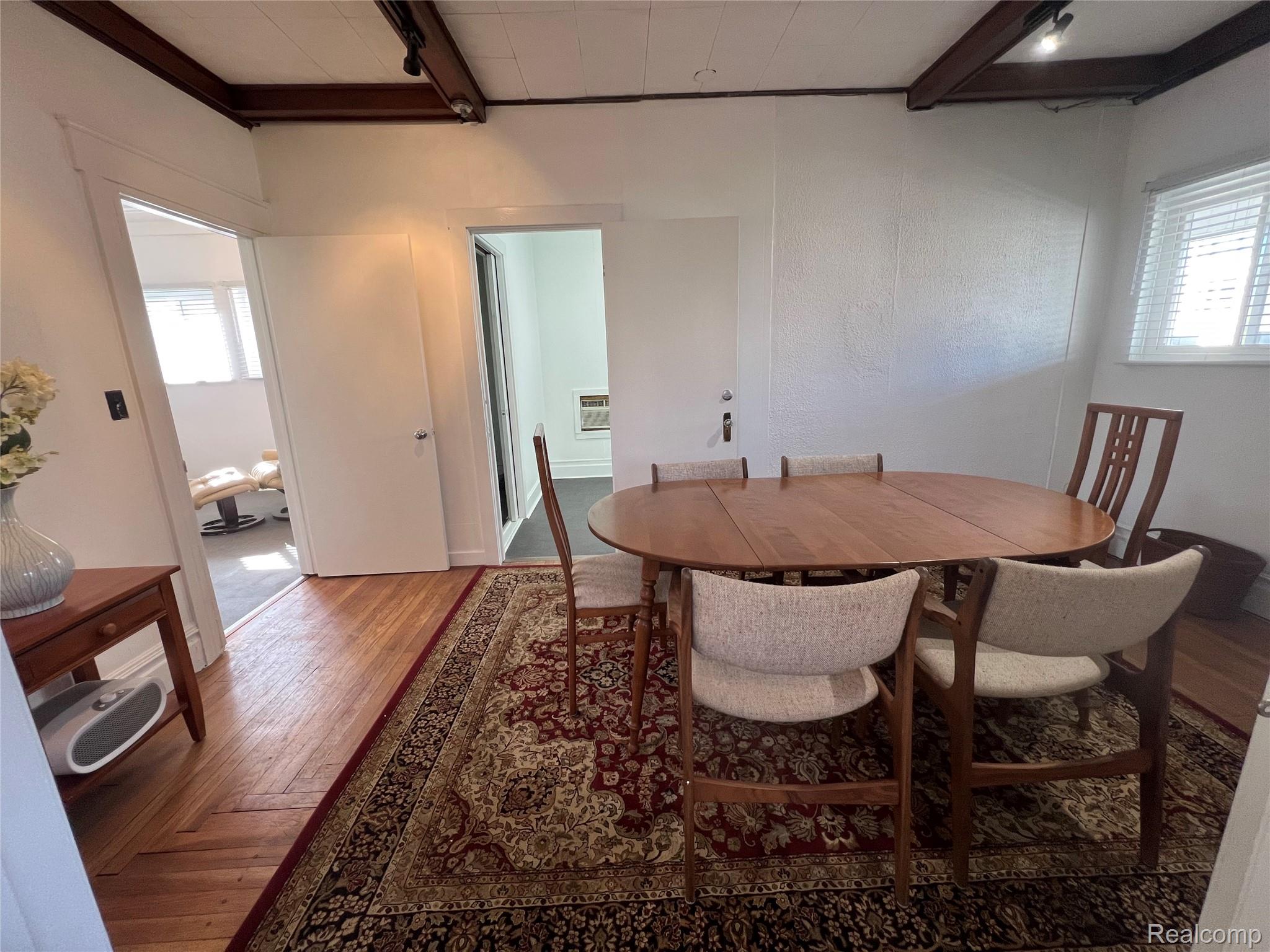 1103 S Washington Avenue Property Photo 11