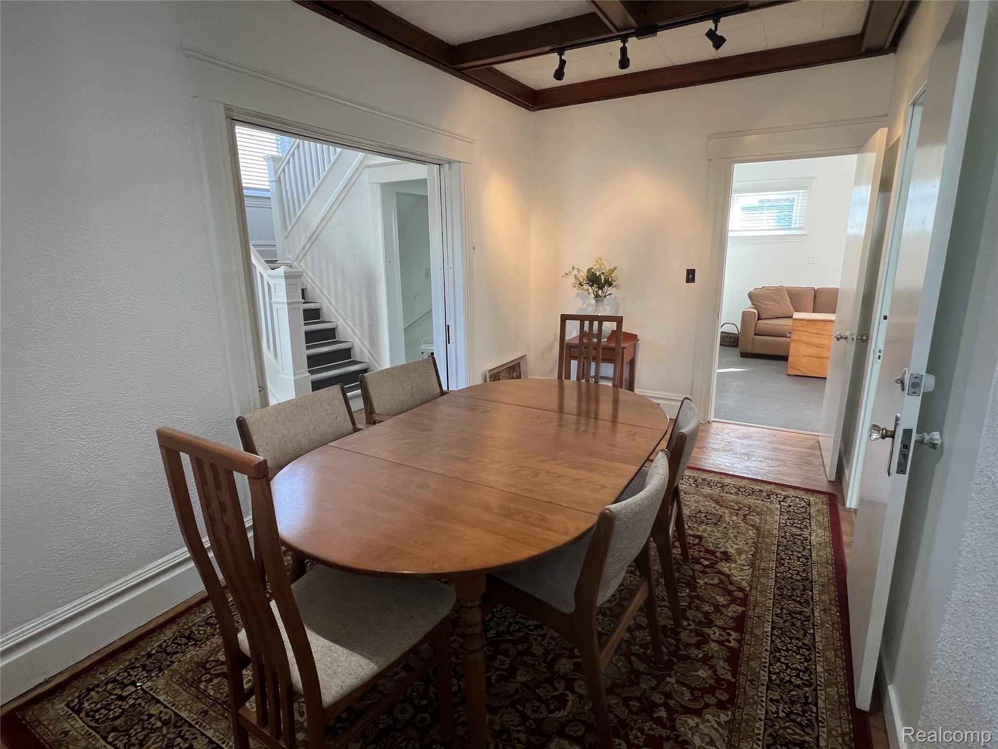 1103 S Washington Avenue Property Photo 12