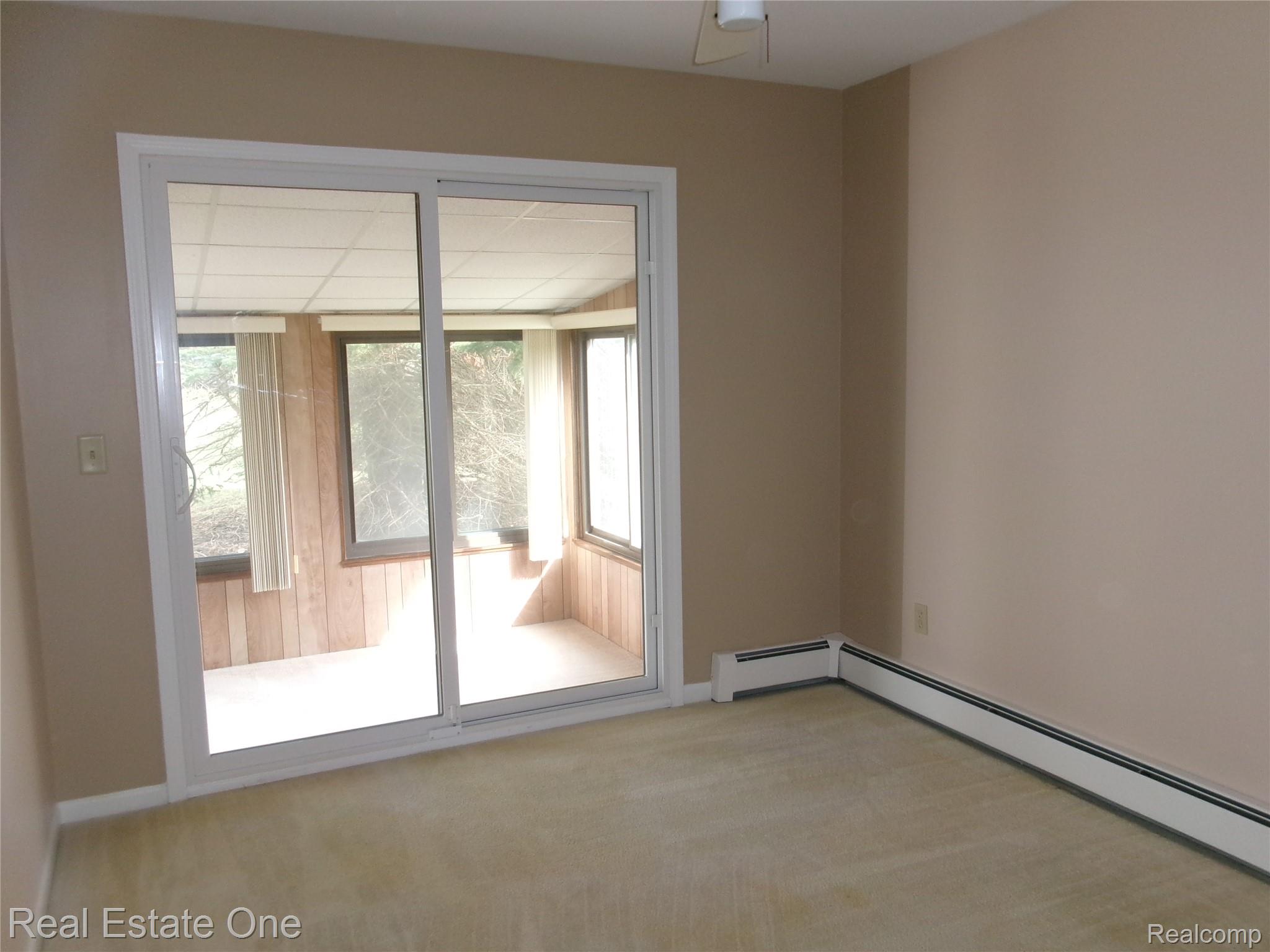 25832 Lexington 6 Property Photo 9
