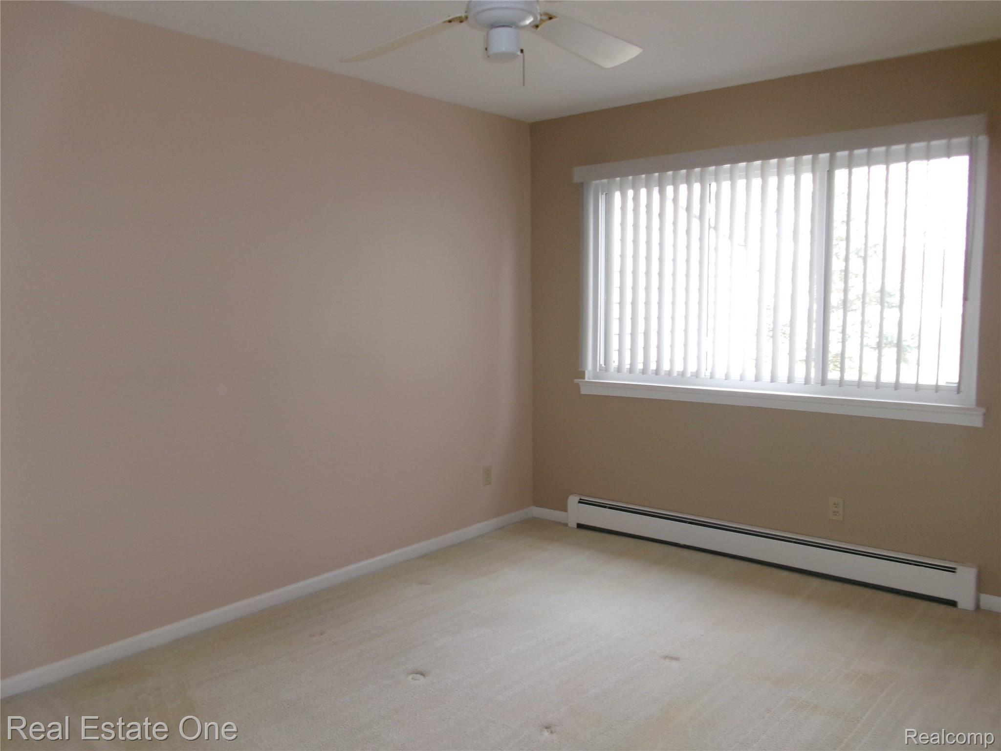 25832 Lexington 6 Property Photo 10