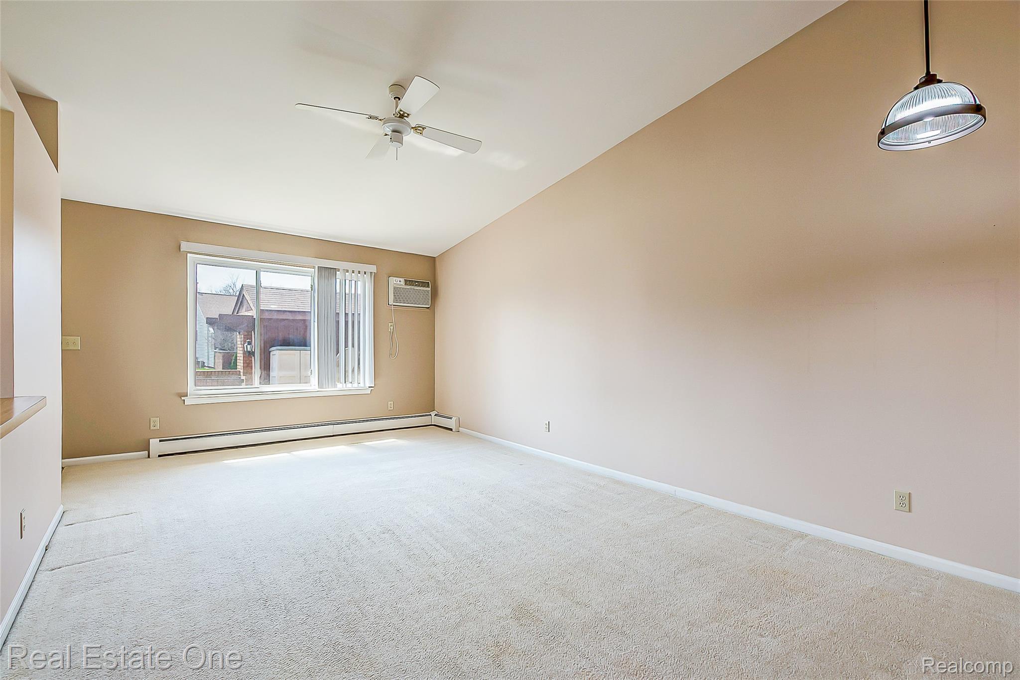 25832 Lexington 6 Property Photo 16