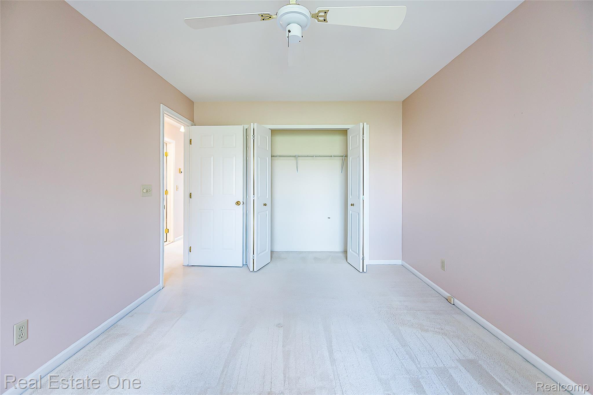 25832 Lexington 6 Property Photo 23