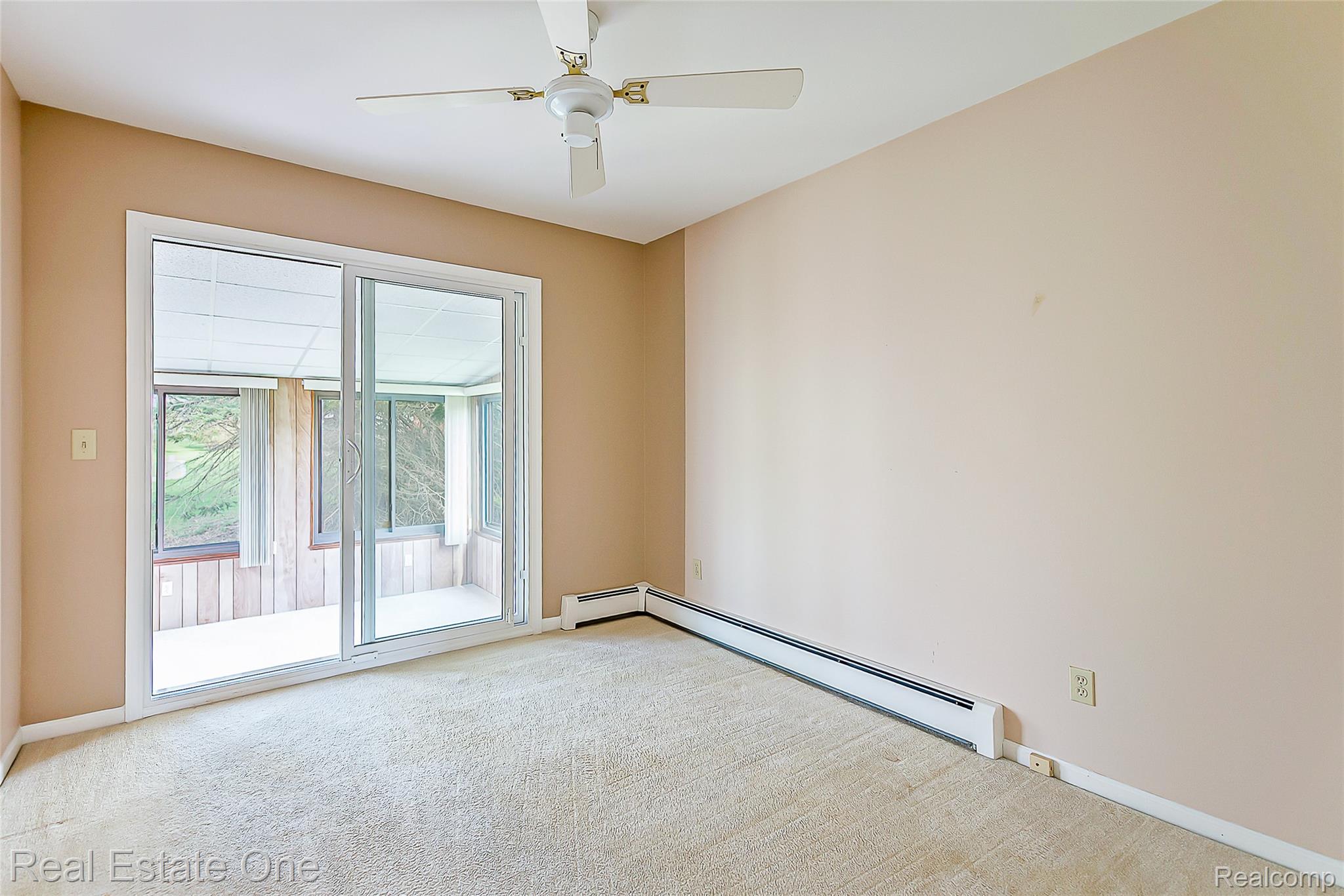 25832 Lexington 6 Property Photo 24