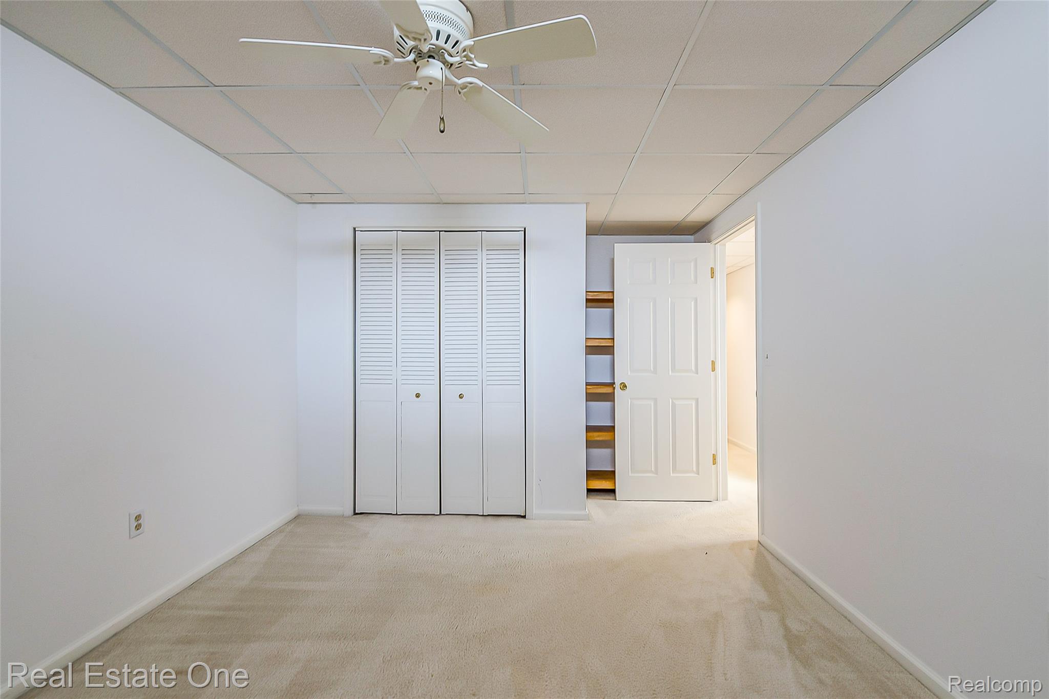 25832 Lexington 6 Property Photo 32