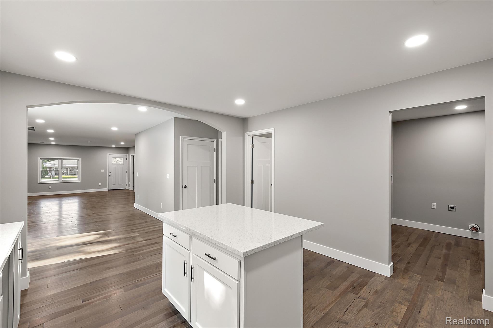 5771 Gratiot Avenue Property Photo 33