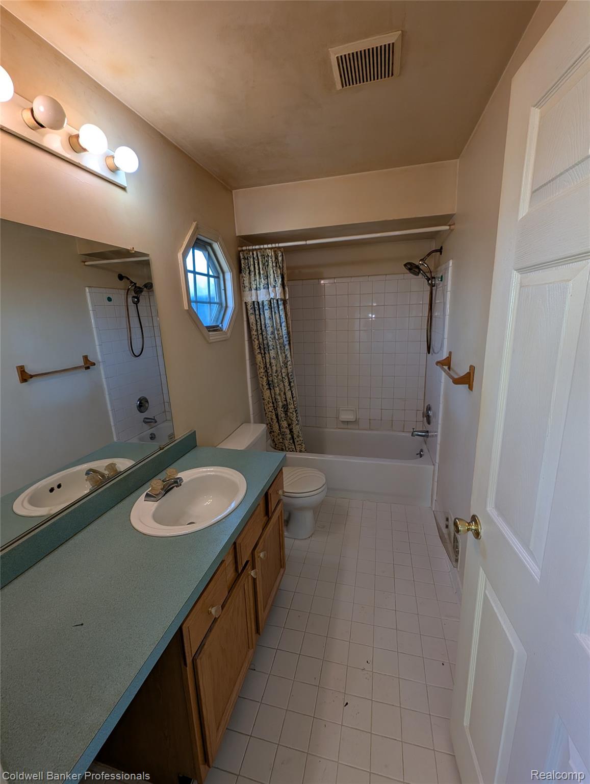 7896 Rivergate Drive 19 Property Photo 24